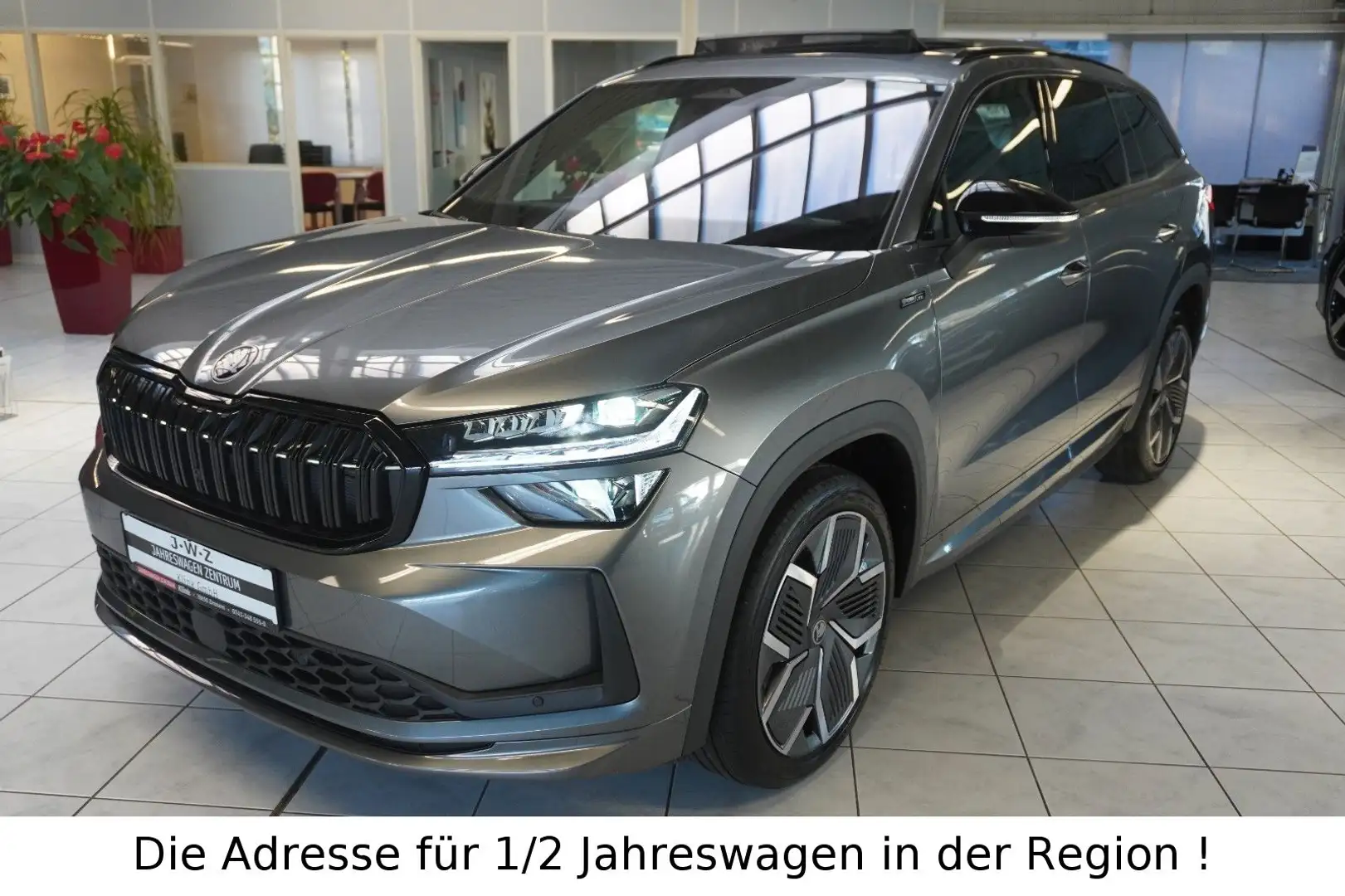 Skoda Kodiaq Sportline 2.0 tdi DSG 4x4*AHK*PANO*7SITZE Grijs - 1