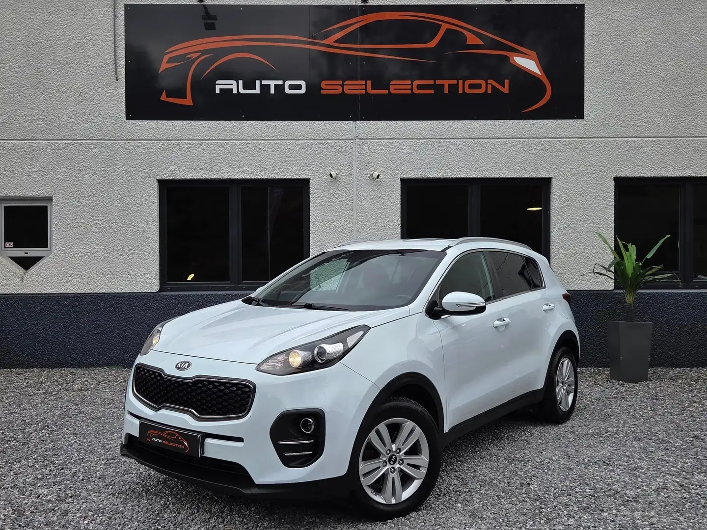 Kia Sportage 1.7 CRDi Lounge - NAVI - CAMERA - S&S - CARPLAY Wit - 1