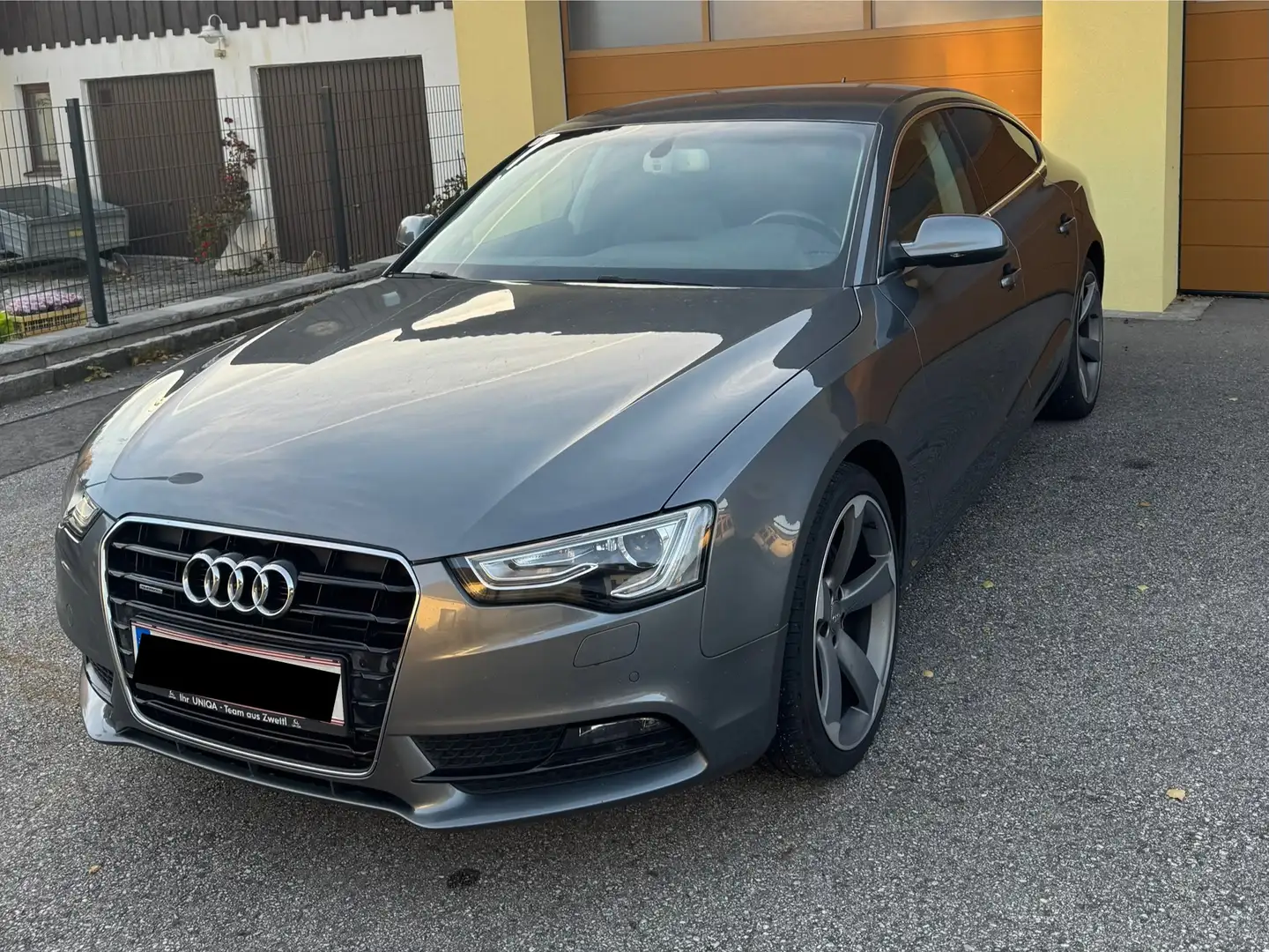 Audi A5 SB 2,0 TDI quattro Sport DPF S-tronic Grau - 1