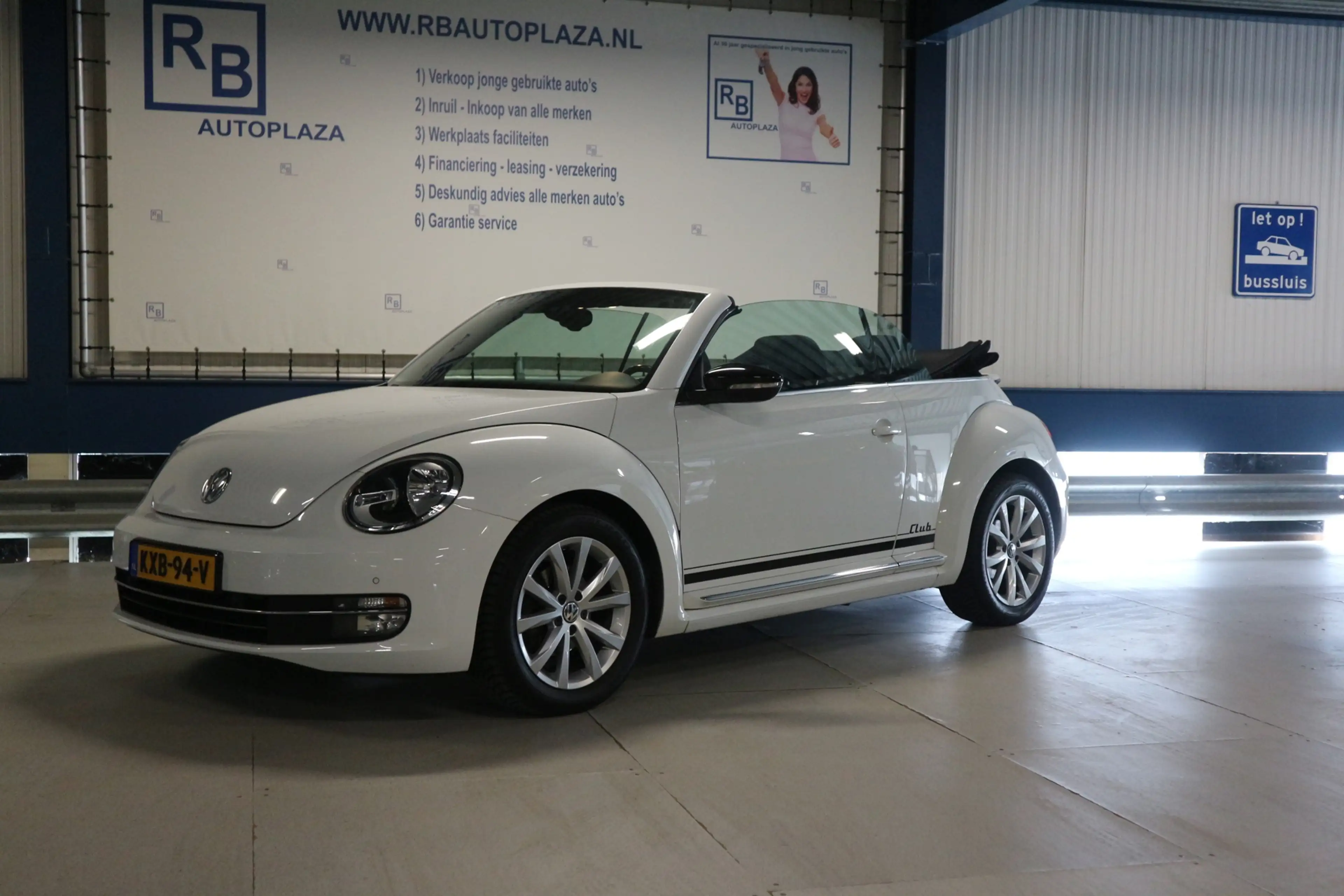 Volkswagen Beetle Cabriolet 1.2 TSI Exclusive Series CLUB EDITIE/ ST — photo 5
