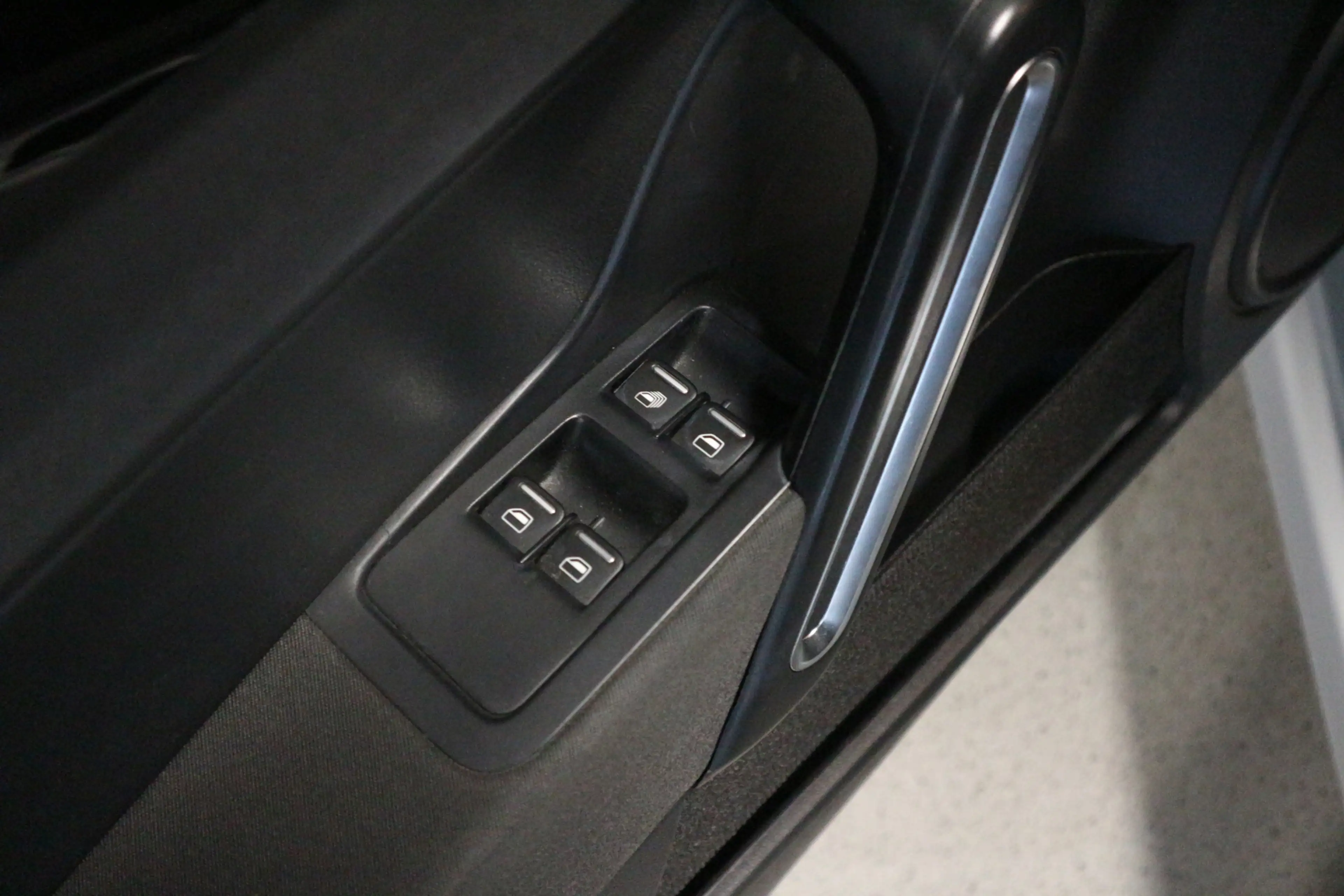 Volkswagen Beetle Cabriolet 1.2 TSI Exclusive Series CLUB EDITIE/ ST — photo 15