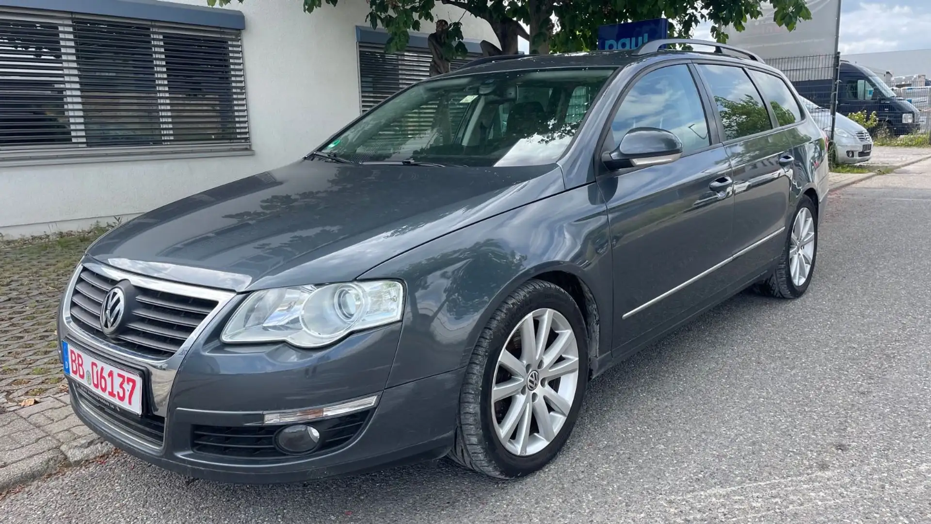 Volkswagen Passat Variant e-AHK-SHZ-Panorama-EUR 5 Gris - 1