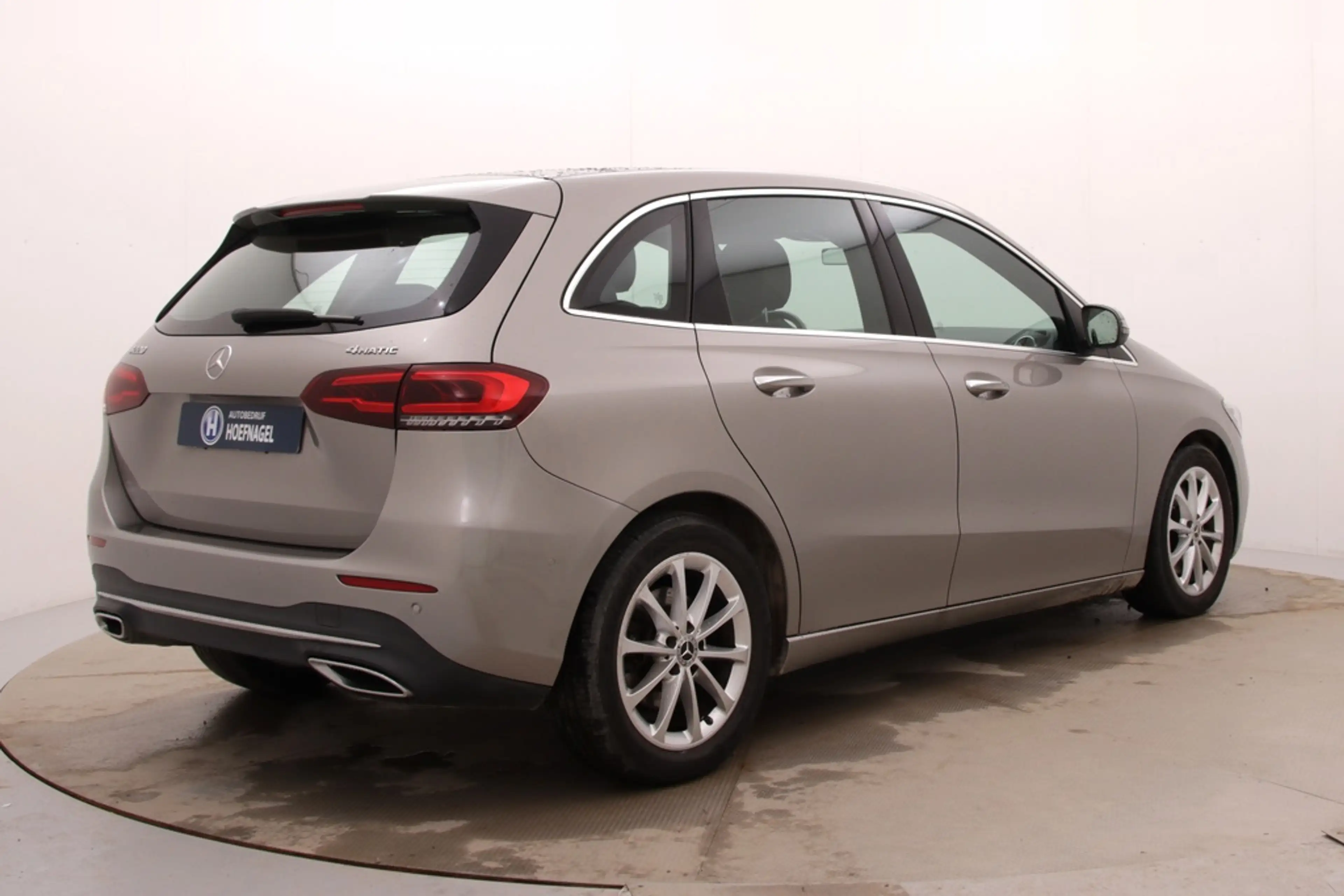 Mercedes-Benz B 220 4MATIC | Automaat | Adaptive cruise | Navigatie | — photo 2