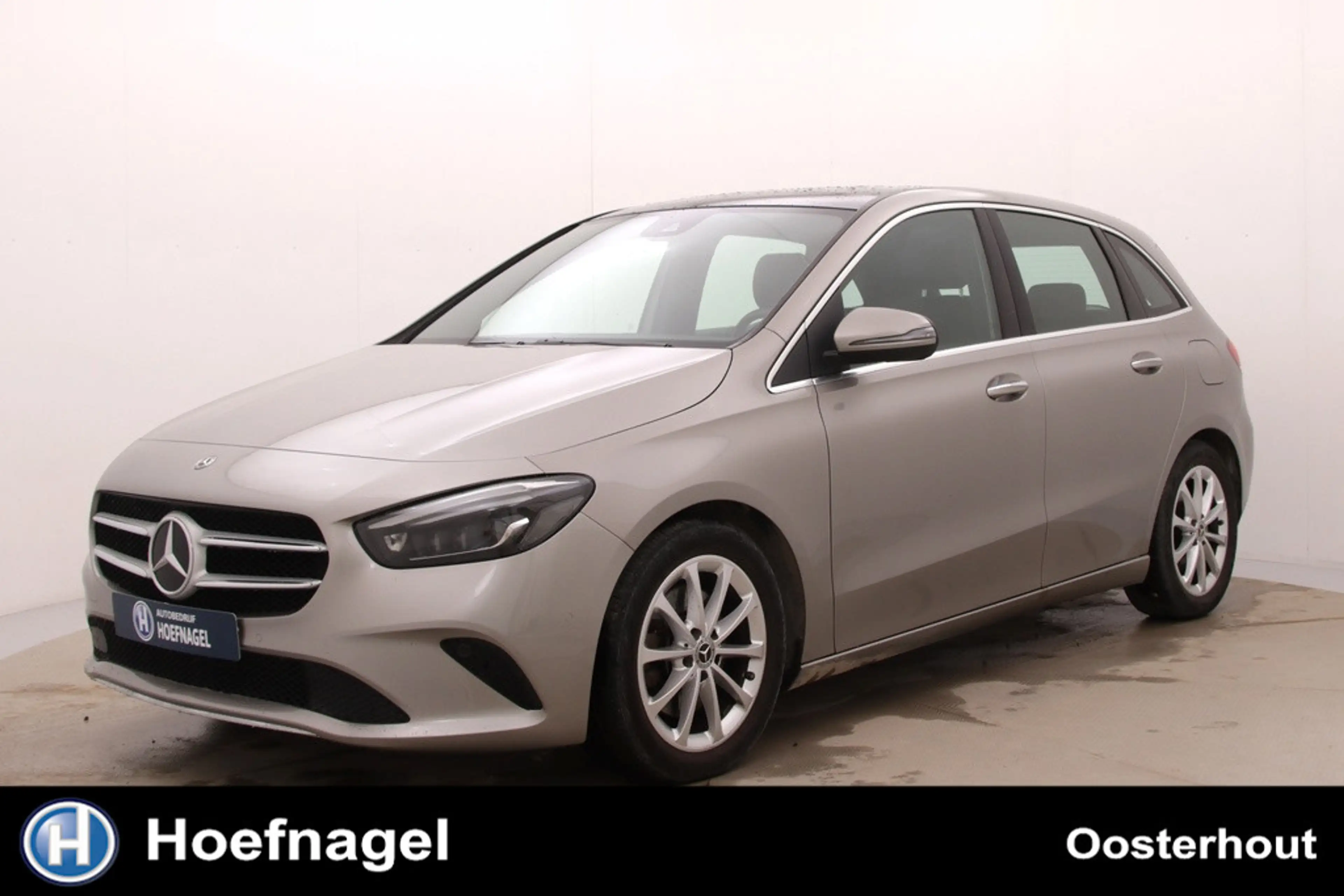 Mercedes-Benz B 220 4MATIC | Automaat | Adaptive cruise | Navigatie |