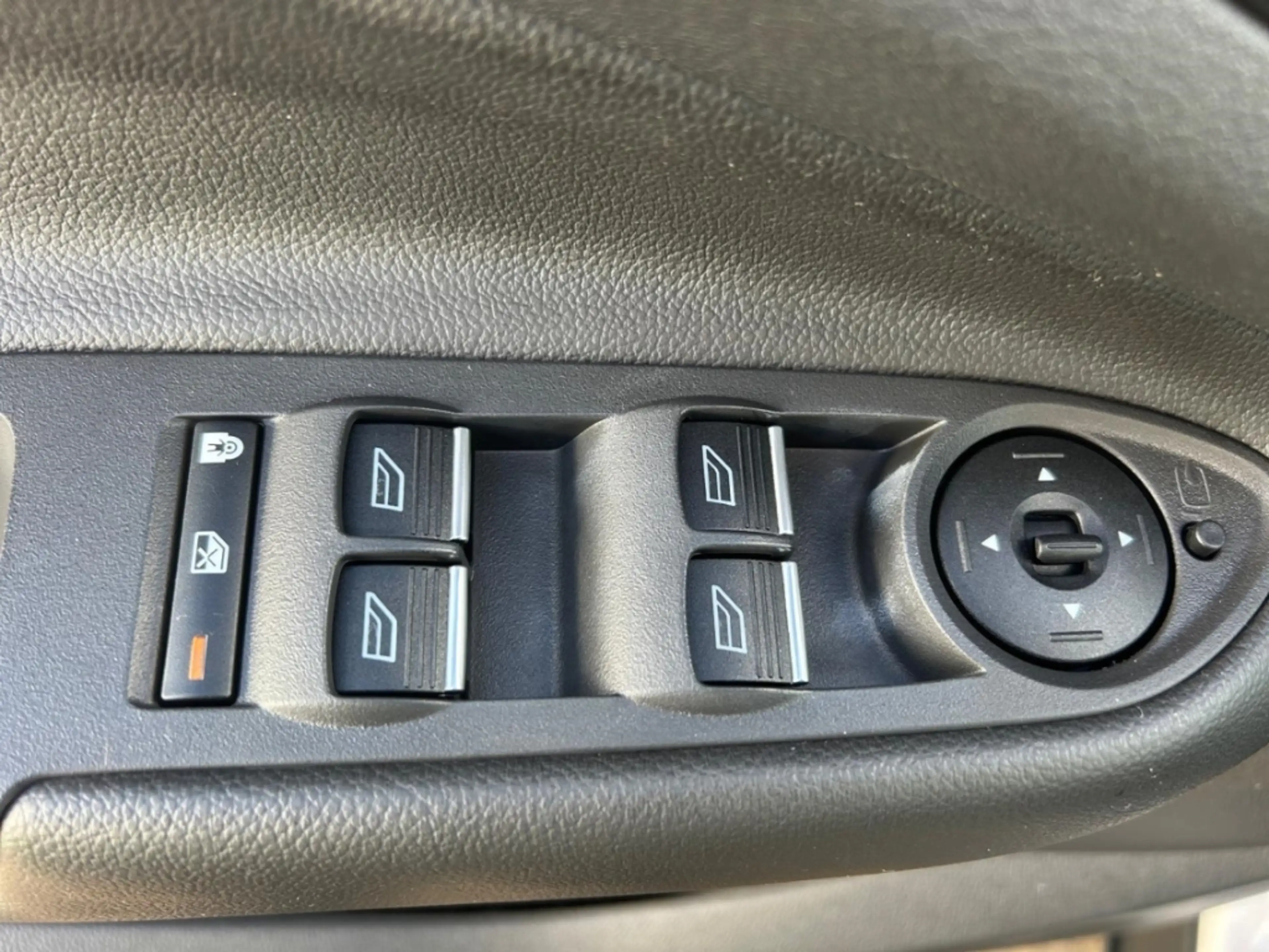 Ford Kuga Titanium+AHK+Kamera+BLIS+Navi+Klima+CD — photo 14