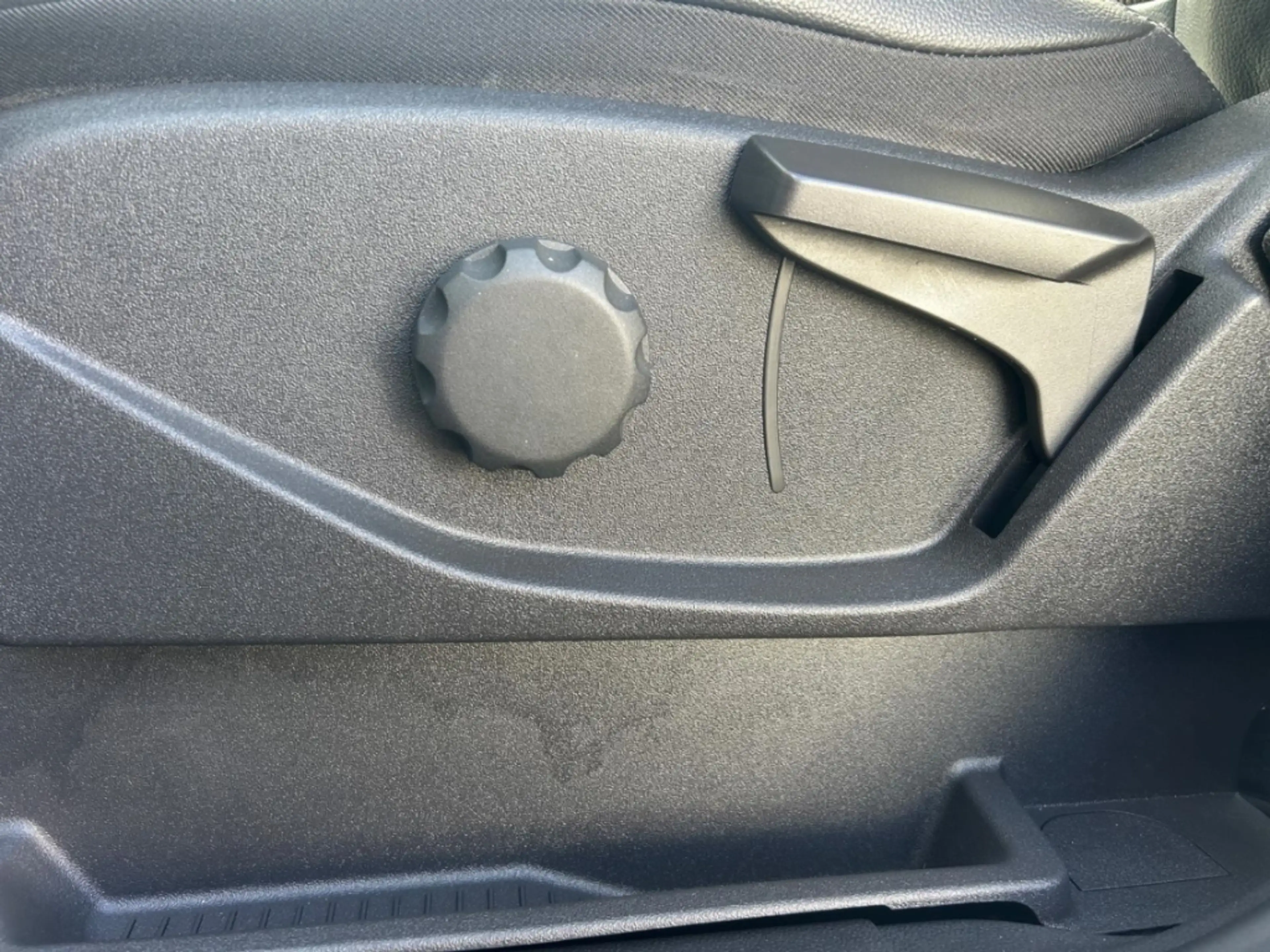 Ford Kuga Titanium+AHK+Kamera+BLIS+Navi+Klima+CD — photo 15