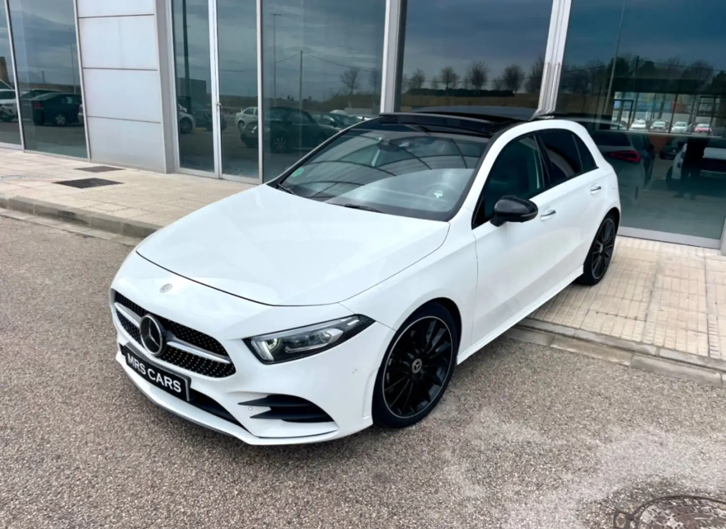 Mercedes-Benz A 220 7G-DCT Blanco - 1