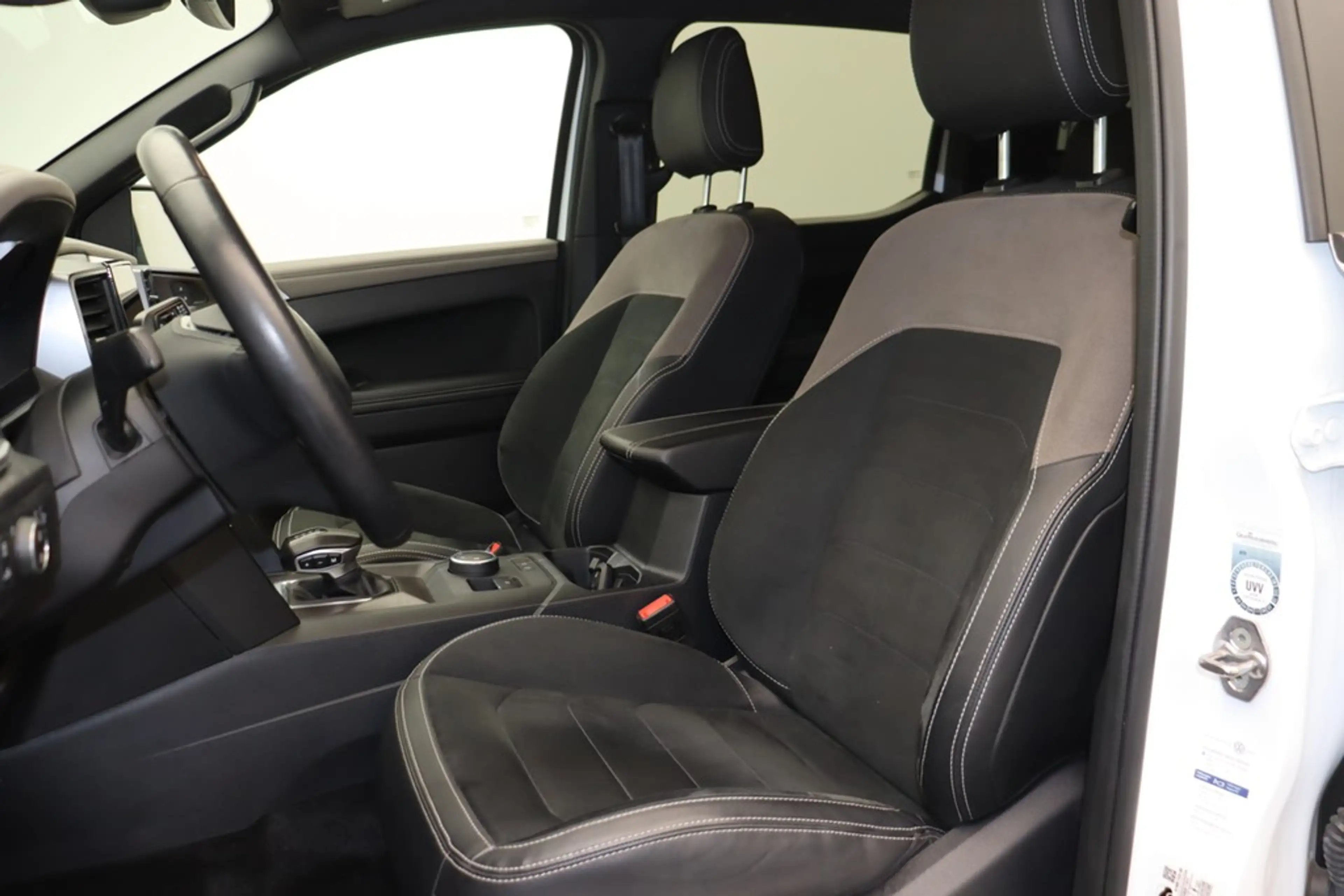 Volkswagen Amarok 2.0 TDI 4Motion Style Matrix Navi ACC — photo 10