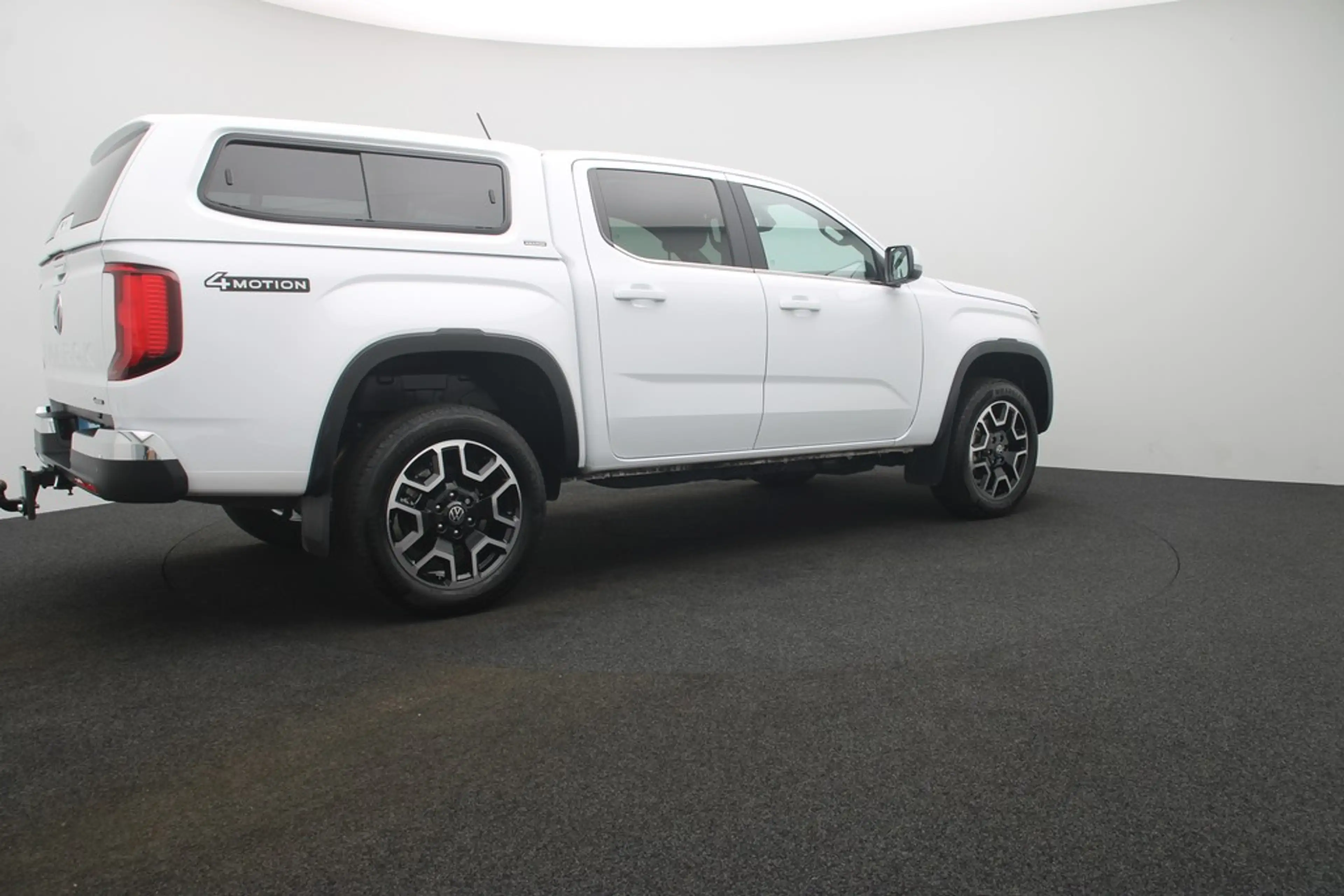 Volkswagen Amarok 2.0 TDI 4Motion Style Matrix Navi ACC — photo 5