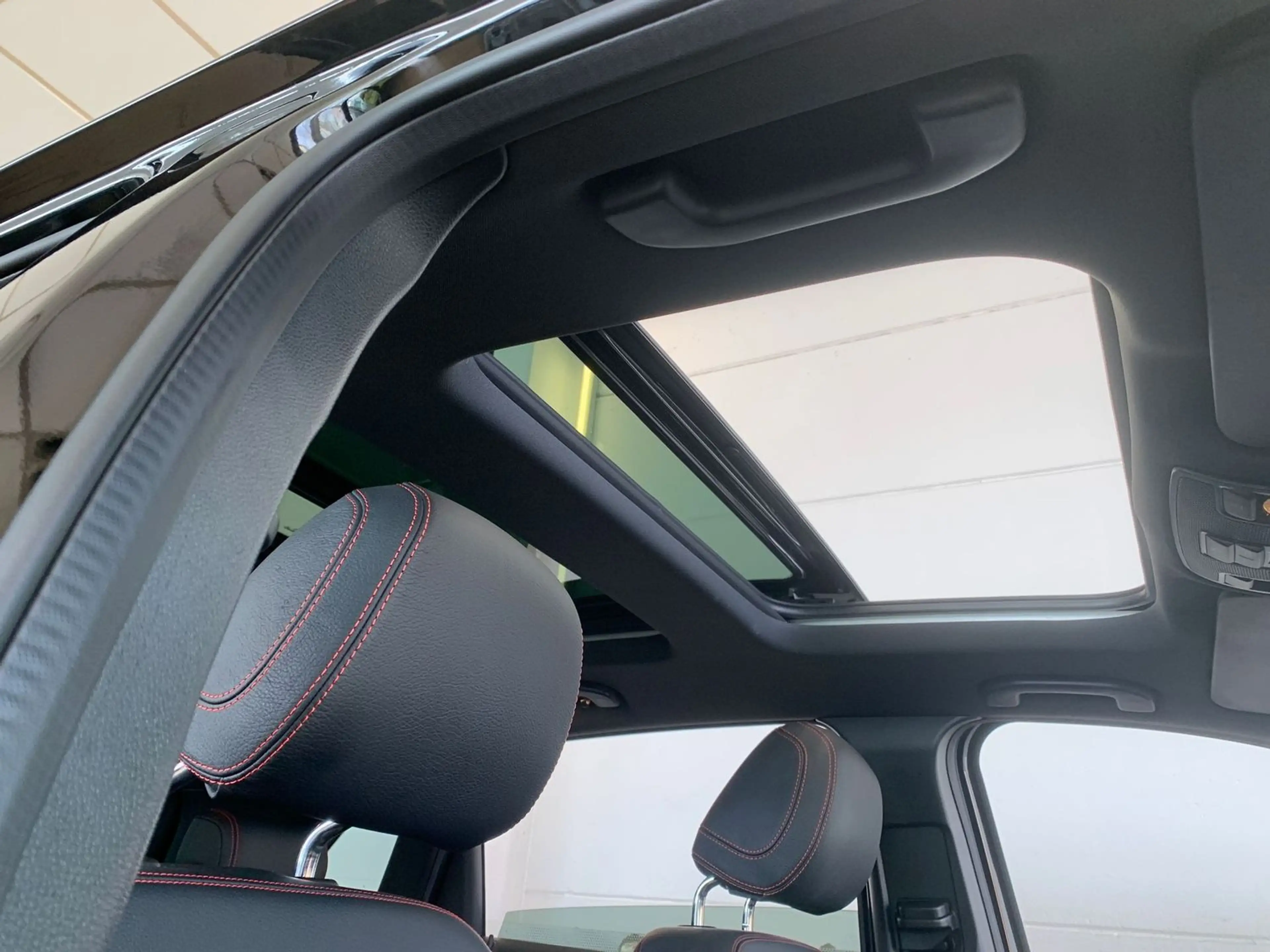 Mercedes-Benz B 200 AMG Line Panorama Kamera Leder Navi Memory 8 Fach — photo 11