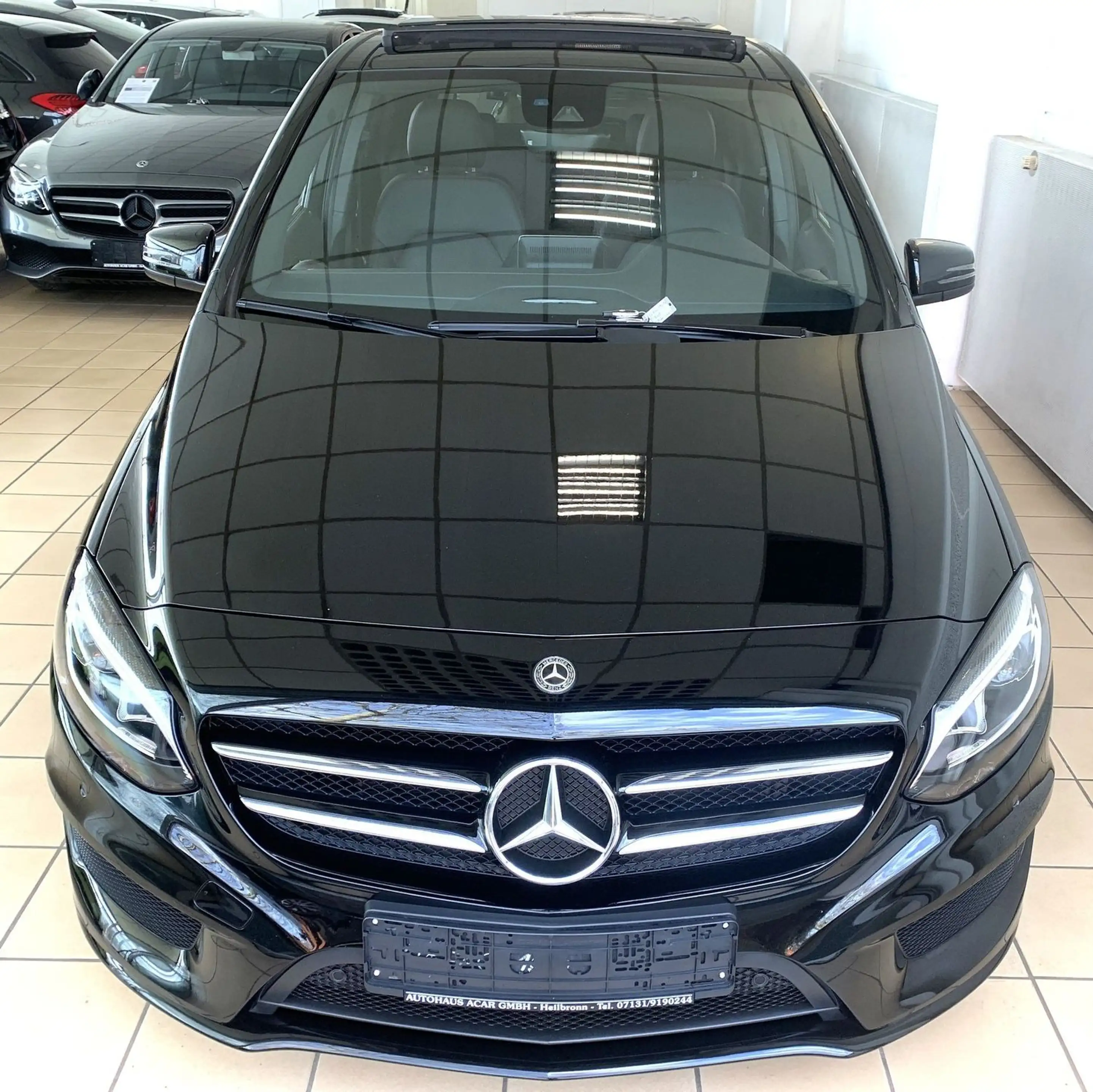 Mercedes-Benz B 200 AMG Line Panorama Kamera Leder Navi Memory 8 Fach — photo 5