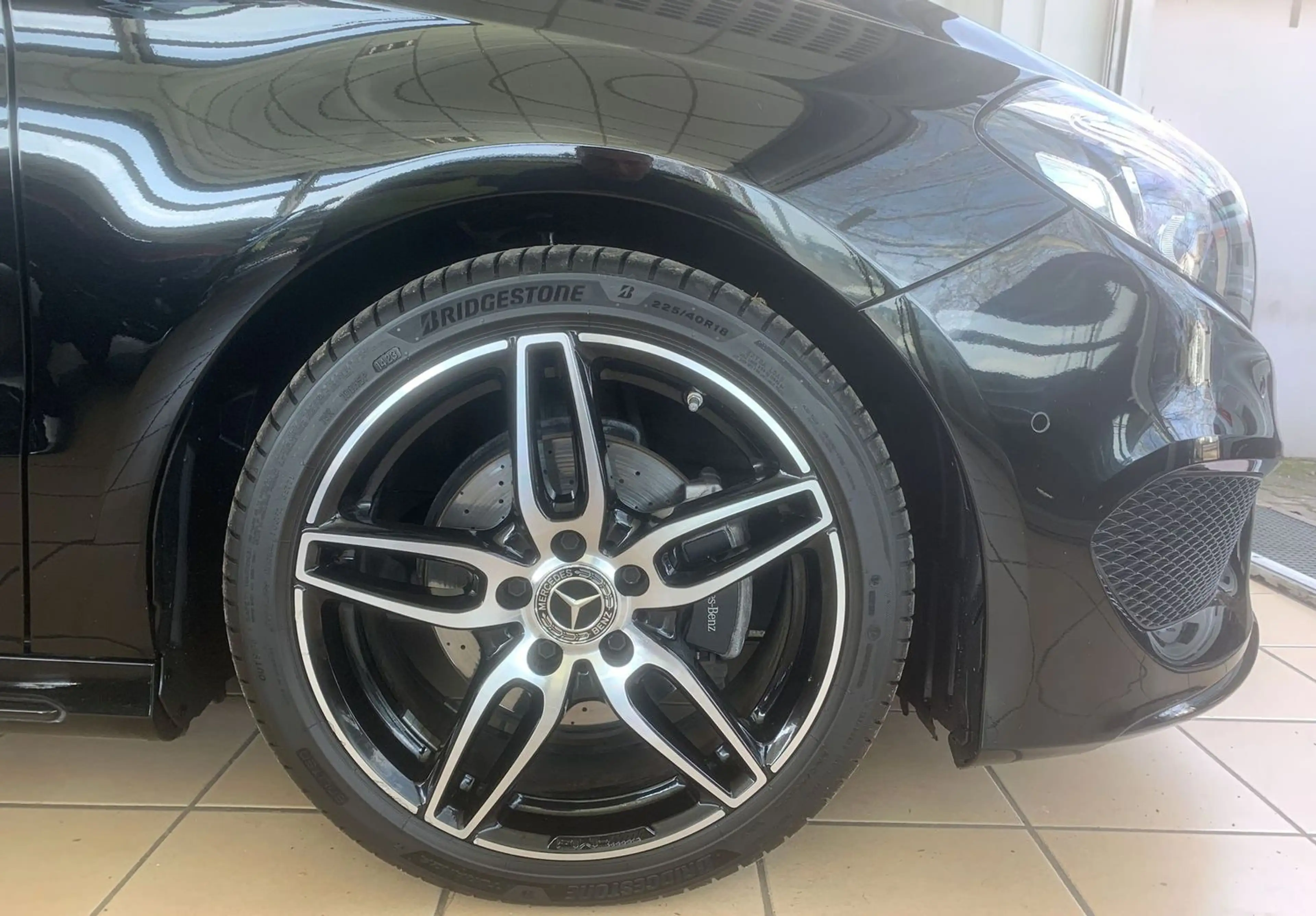 Mercedes-Benz B 200 AMG Line Panorama Kamera Leder Navi Memory 8 Fach — photo 8