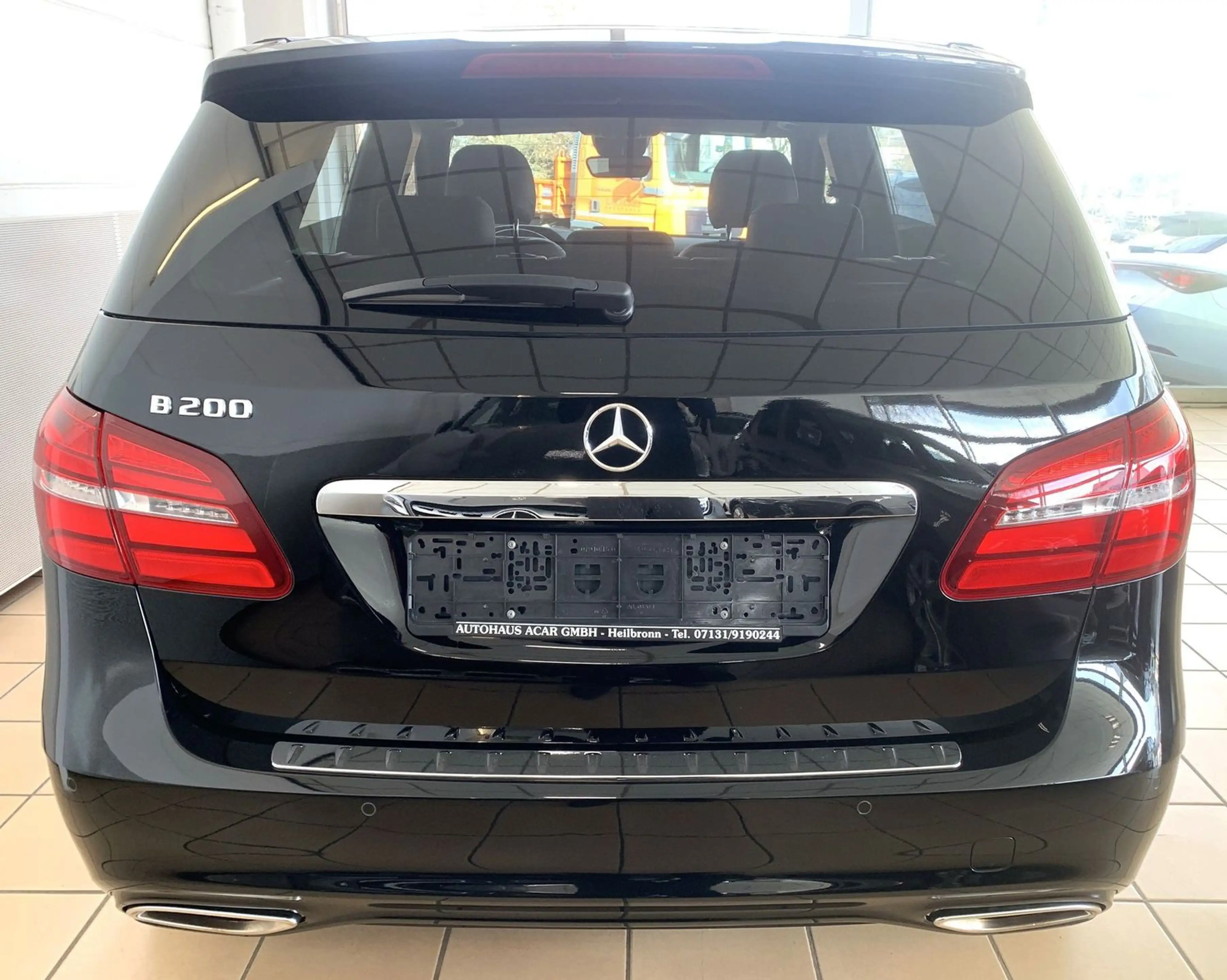Mercedes-Benz B 200 AMG Line Panorama Kamera Leder Navi Memory 8 Fach — photo 6