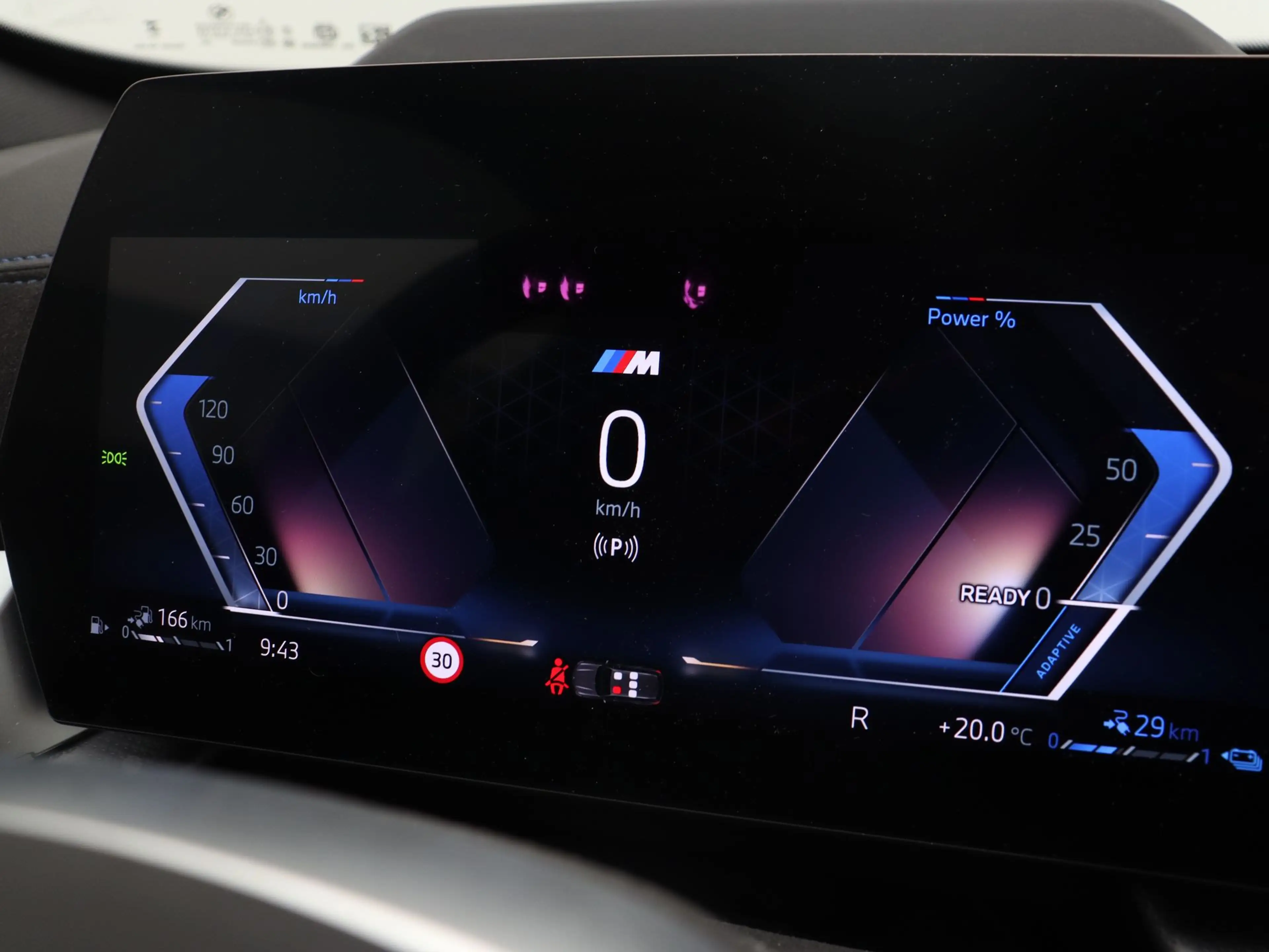 BMW X1 xDrive30e — photo 3