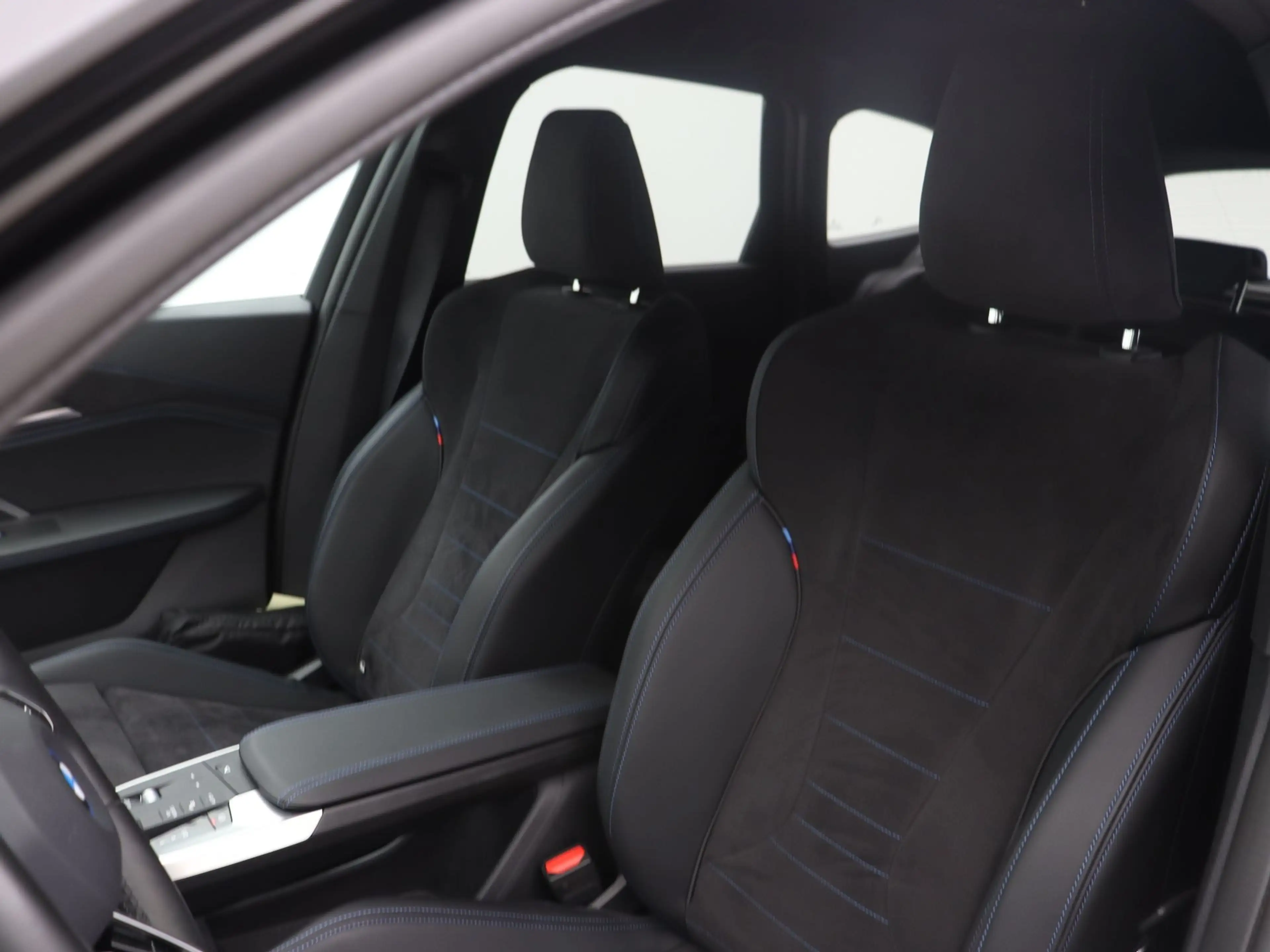 BMW X1 xDrive30e — photo 5