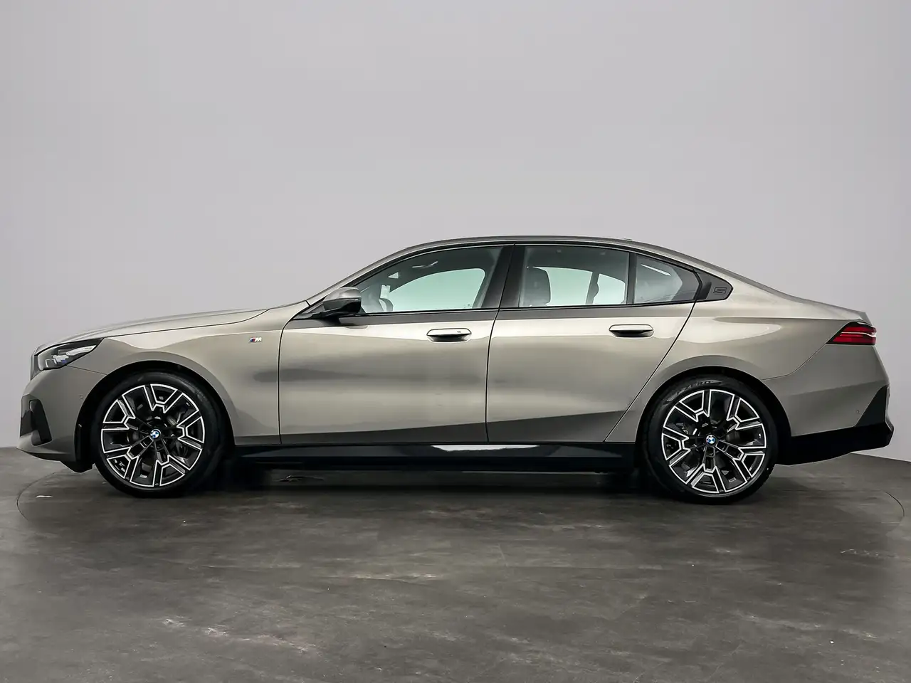 BMW i5 2026 — фото 8