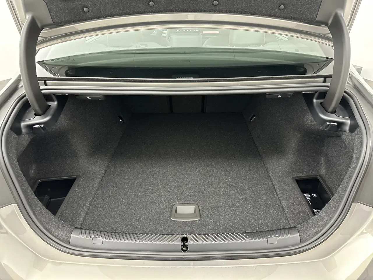BMW i5 2026 — фото 13