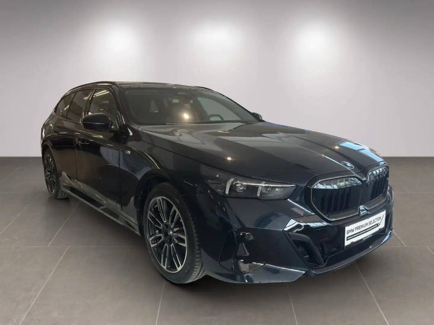 BMW 520 520d xDrive Schwarz - 2