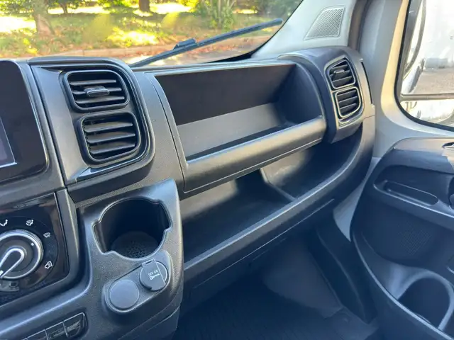 Fiat Ducato view 21