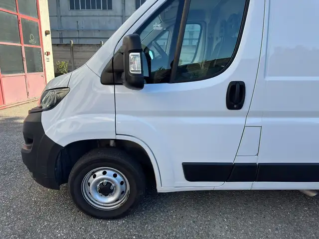 Fiat Ducato view 4