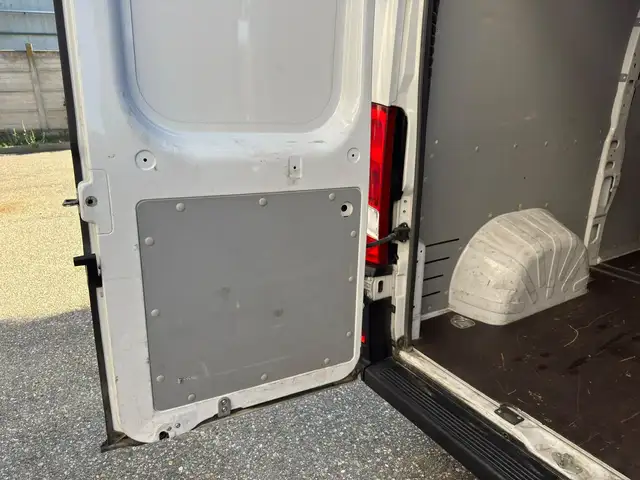 Fiat Ducato view 10