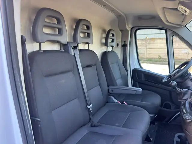 Fiat Ducato view 19