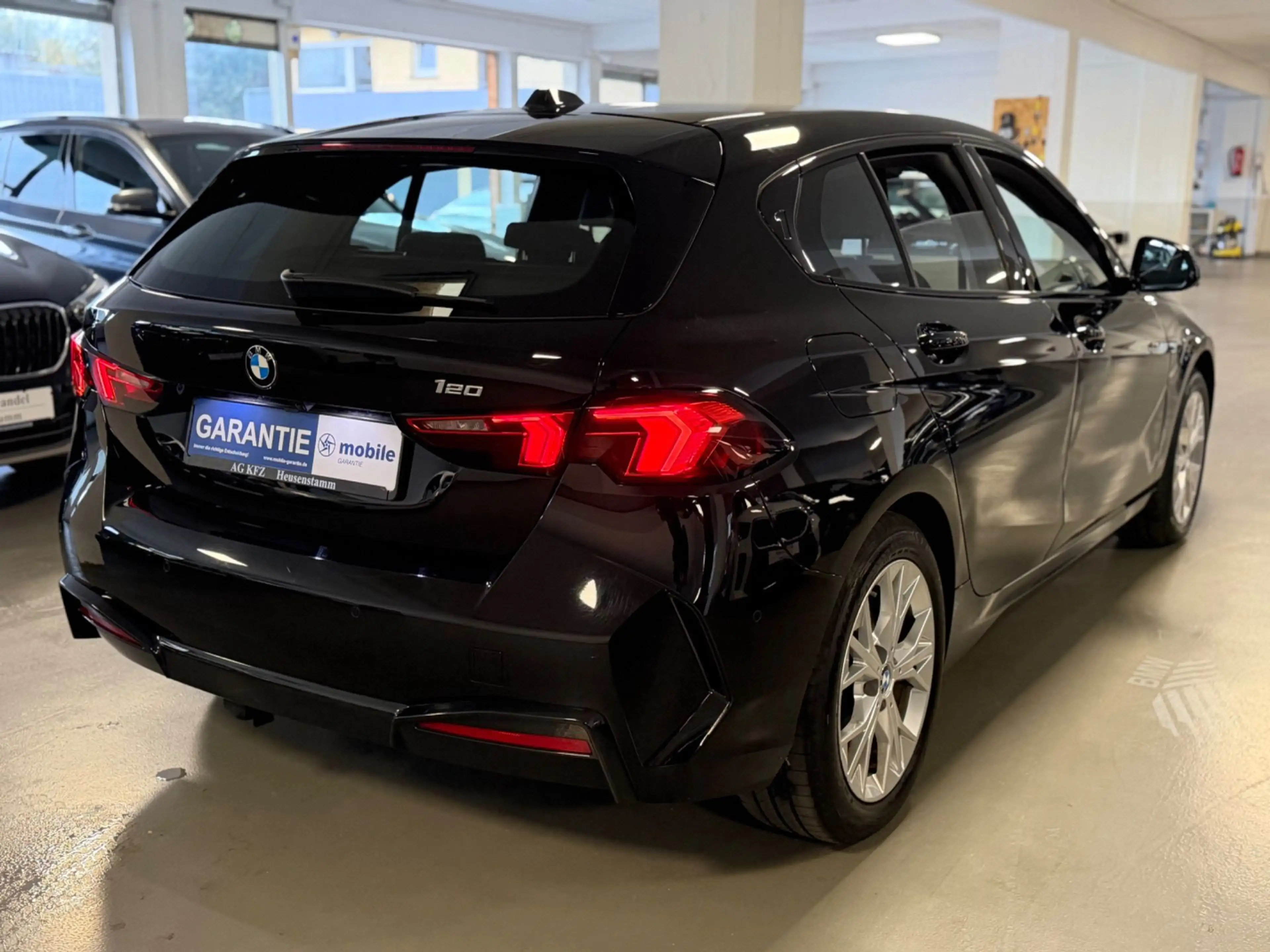 BMW 120 MASSAGE/AHK/360°CAM/HUD/ACC/LED — photo 12