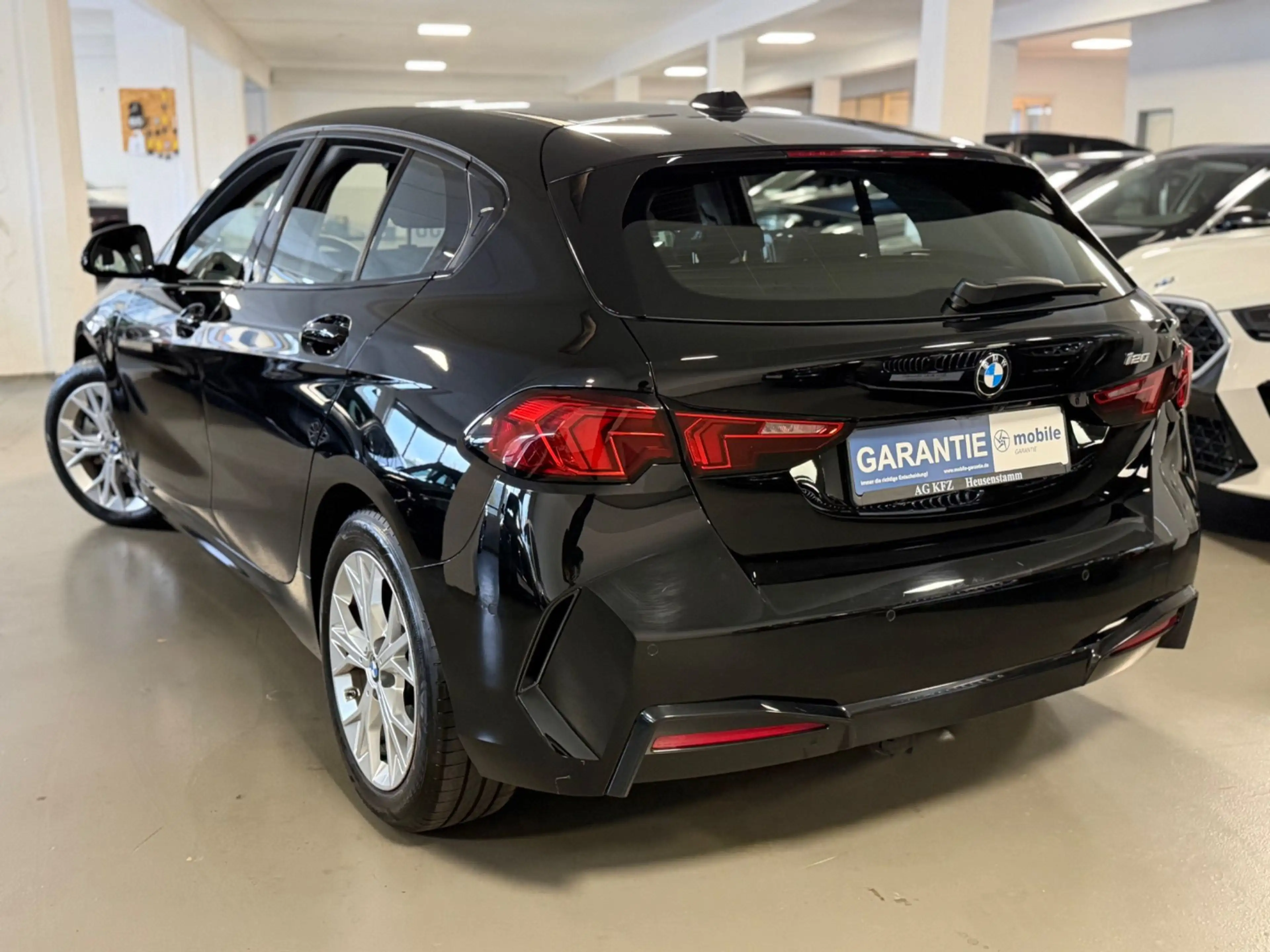 BMW 120 MASSAGE/AHK/360°CAM/HUD/ACC/LED — photo 9