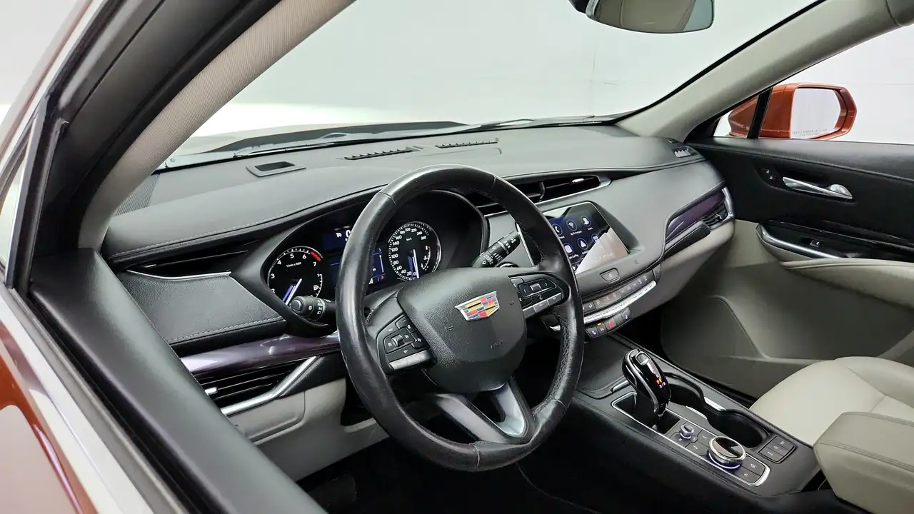 Cadillac XT4 снимка Cadillac XT4