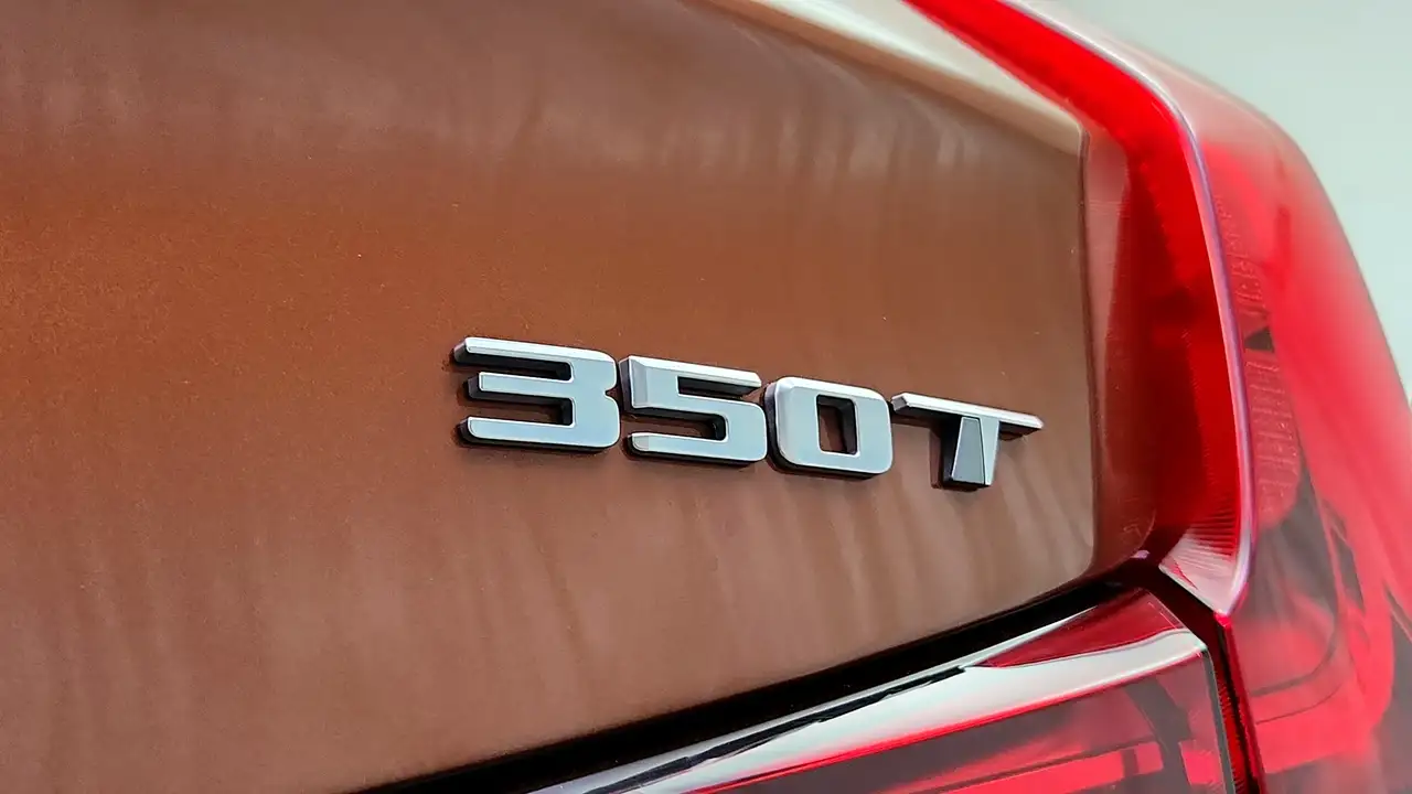 Cadillac XT4 снимка Cadillac XT4