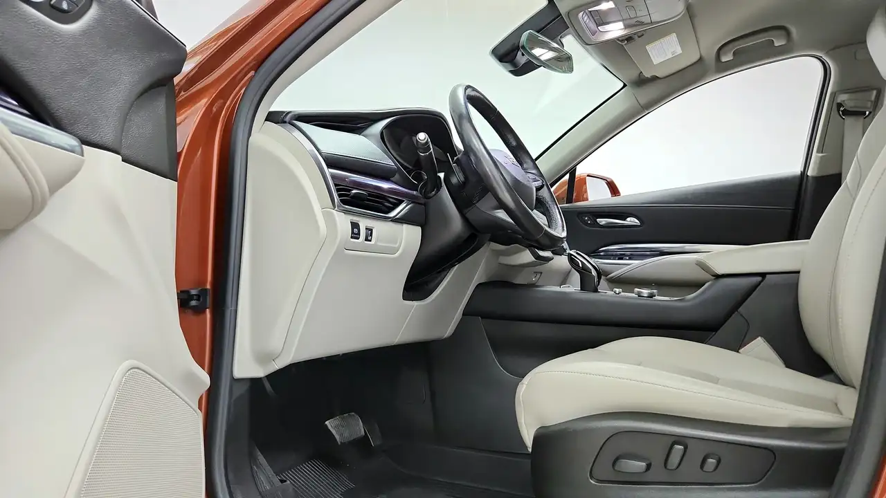Cadillac XT4 снимка Cadillac XT4