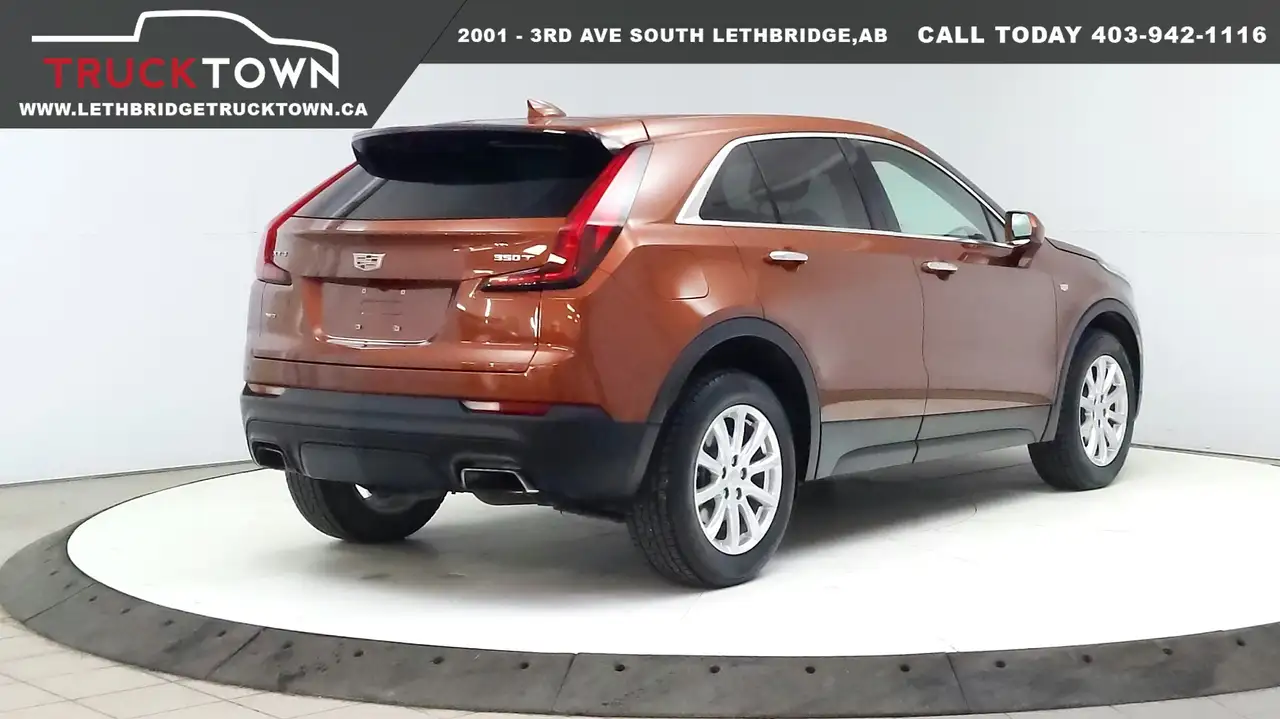 Cadillac XT4 снимка Cadillac XT4