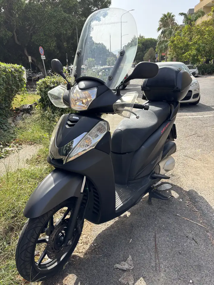 Honda SH 300