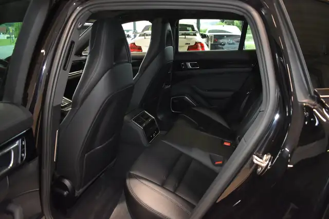 Porsche Panamera 4 E-H //Sport Turinsmo //PPF //Sport Chrono Ansicht 17
