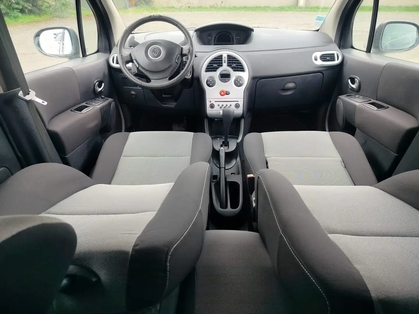 Renault Modus 1.6 16V 110 Dynamique A - 2