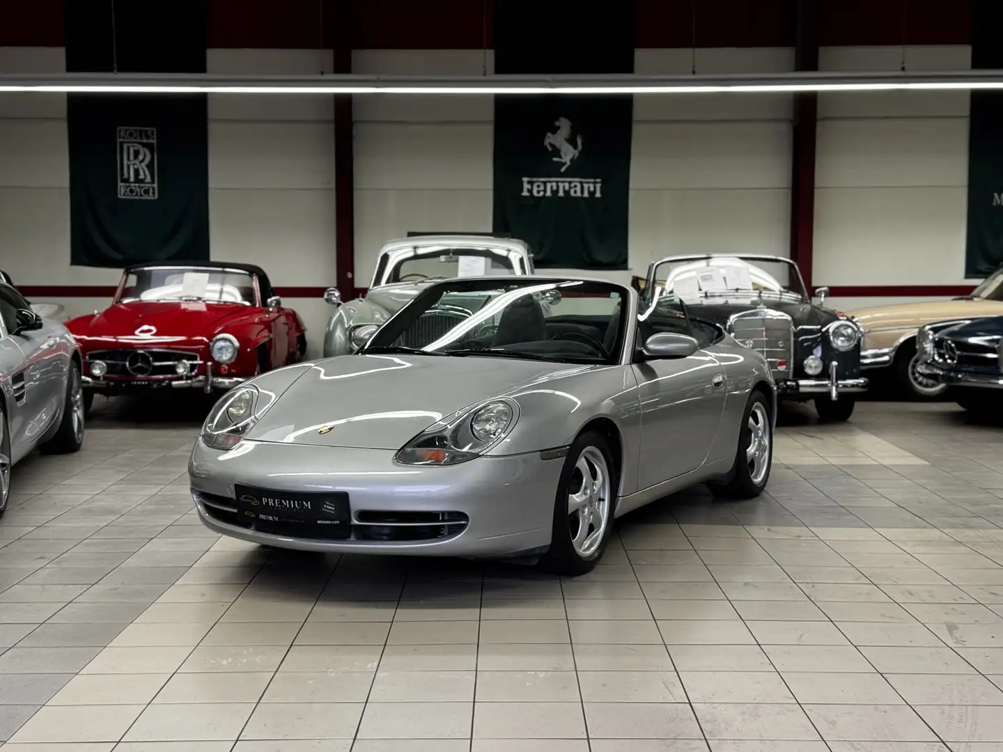 Porsche 996 Cabrio+Hardtop+Schalter+Top Zustand+Erste Hand Plateado - 2