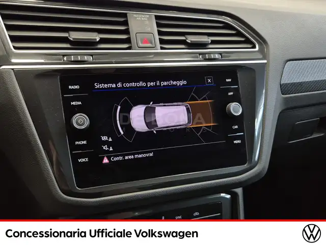Volkswagen Tiguan view 13