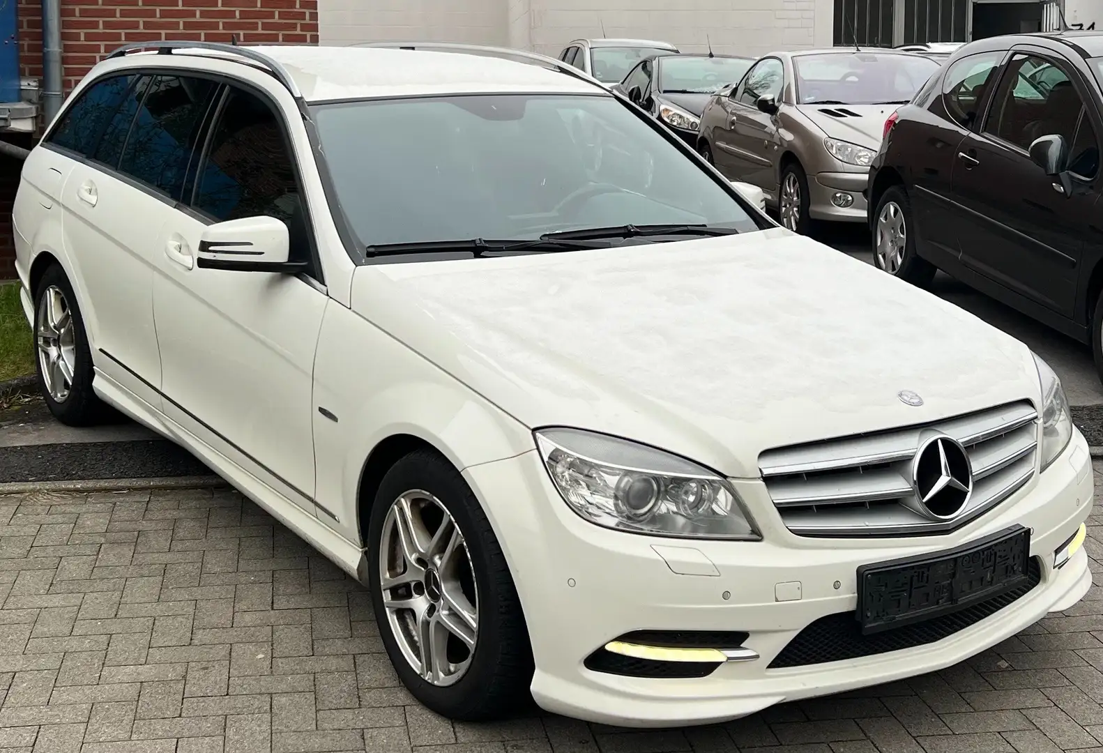 Mercedes-Benz C 220 C 220 T CDI AMG LINE Blueefficiency Weiß - 2