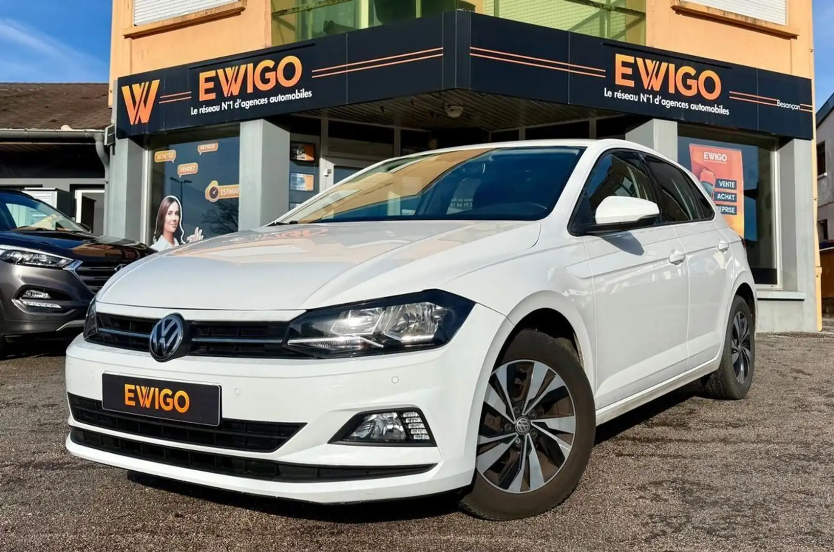 Volkswagen Polo 1.0 tsi 80cv bvm5 confortline business carplay Blanc - 1
