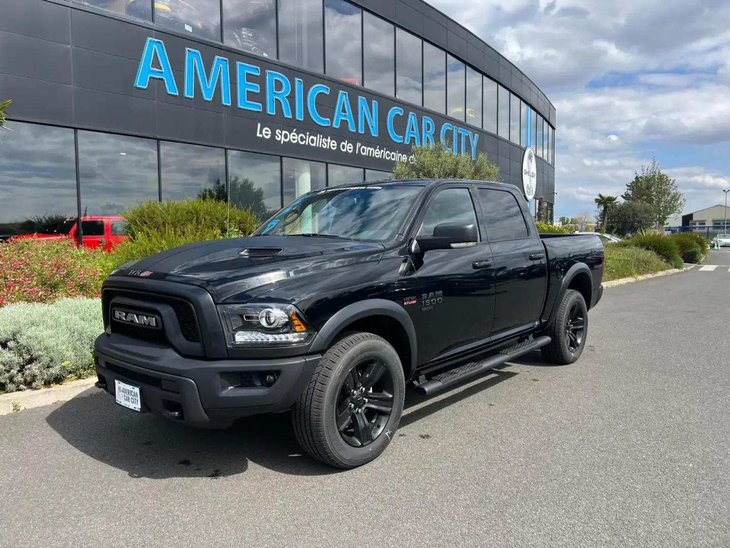 Dodge RAM 1500 Crew Cab SLT WARLOCK Noir - 1
