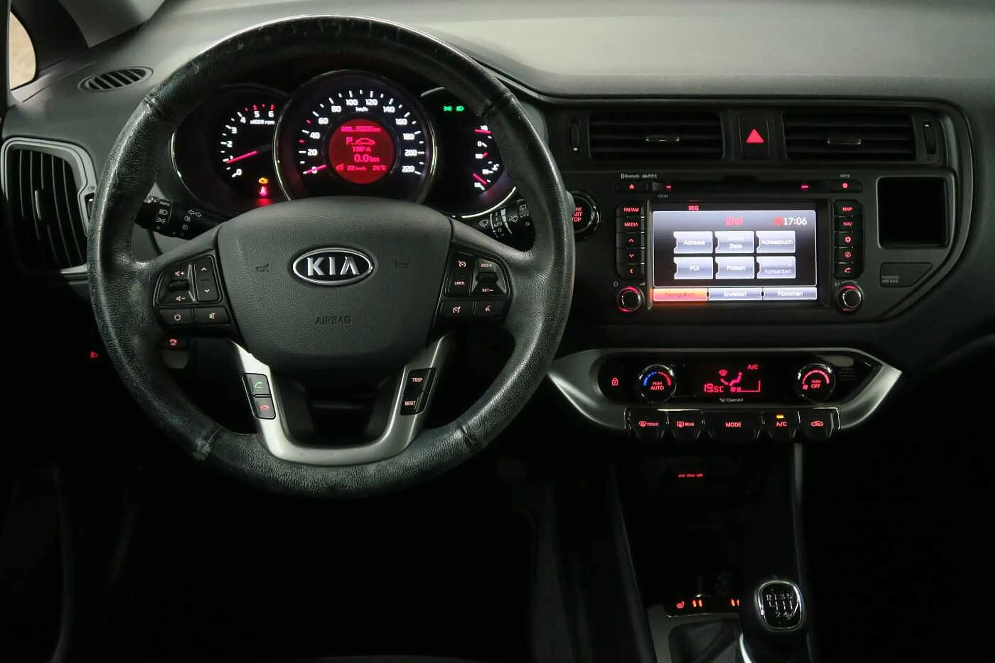 Kia Rio 1.4 CRDI Spirit! NAVI-TEMPOMAT-SITZHEIZUNG — photo 15