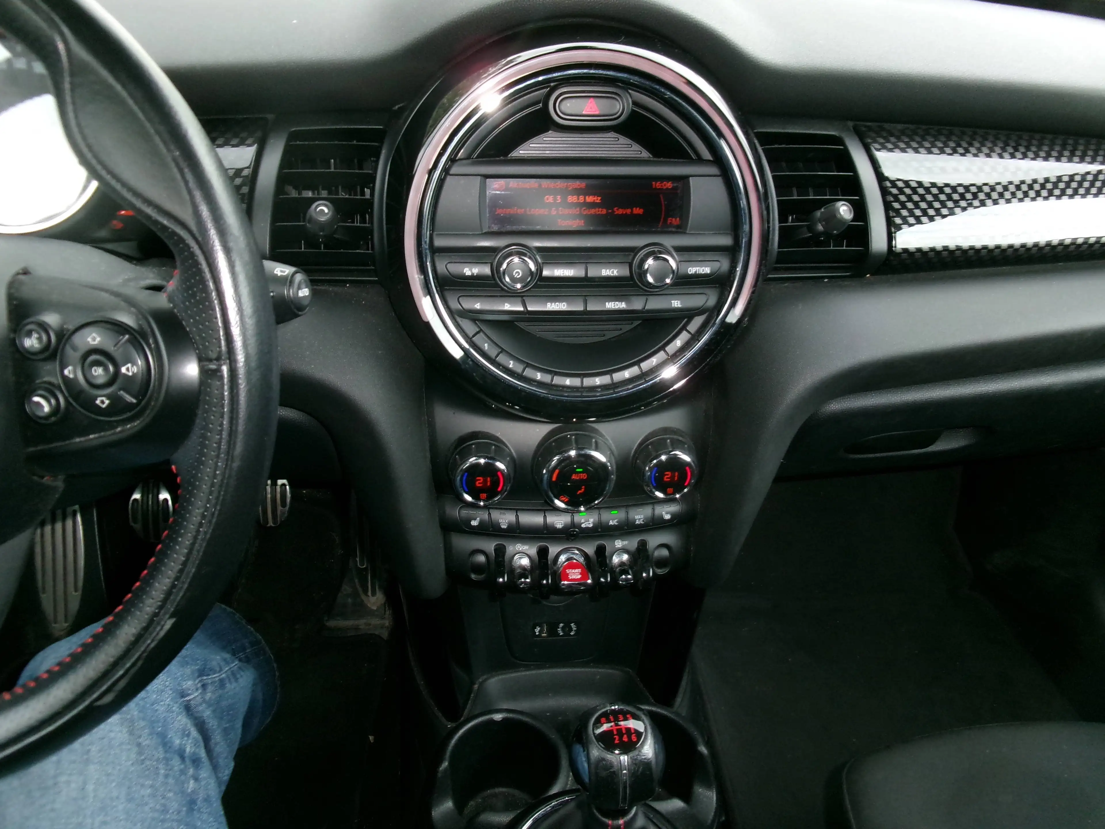 MINI Cooper S Cooper SD — photo 11
