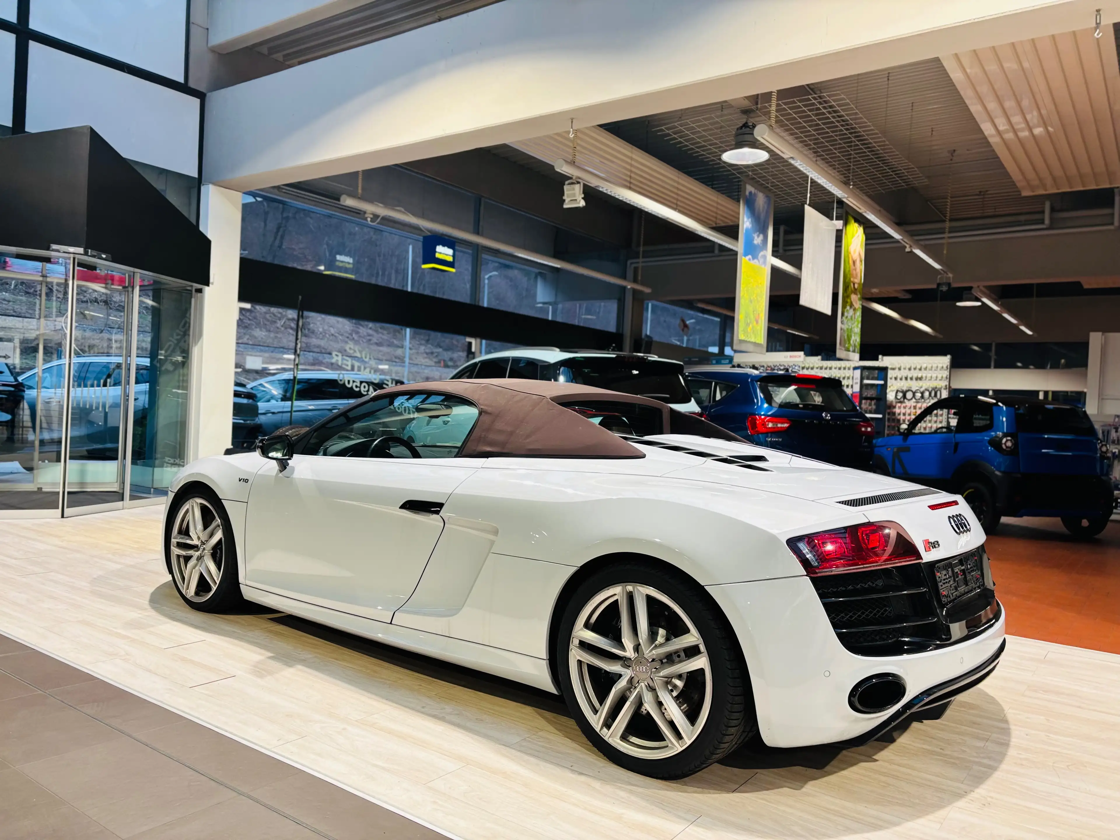 Audi R8 5.2 FSI quattro V10 Spyder|Exklusive Farbkombi|B&O — photo 3