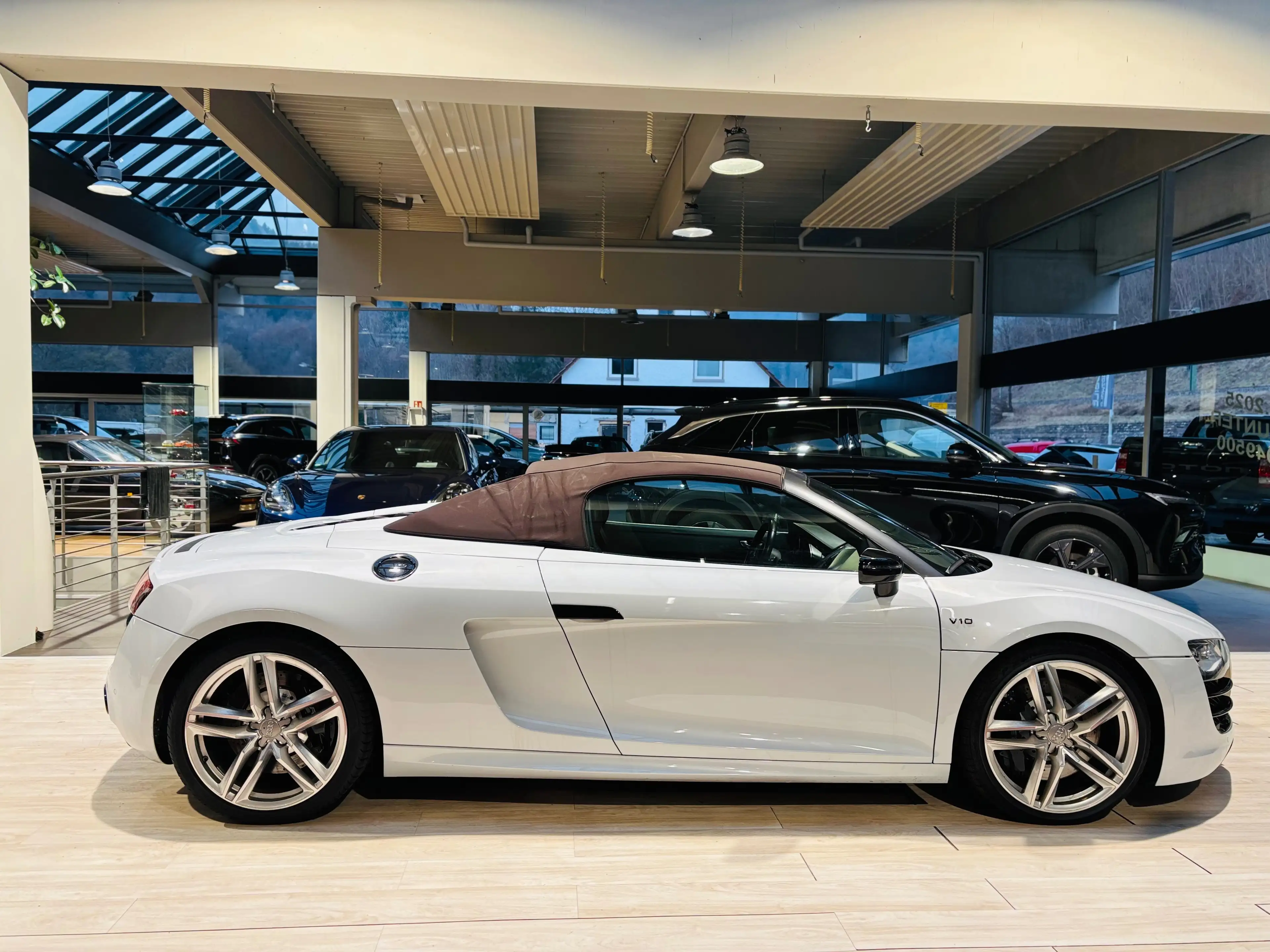 Audi R8 5.2 FSI quattro V10 Spyder|Exklusive Farbkombi|B&O — photo 7