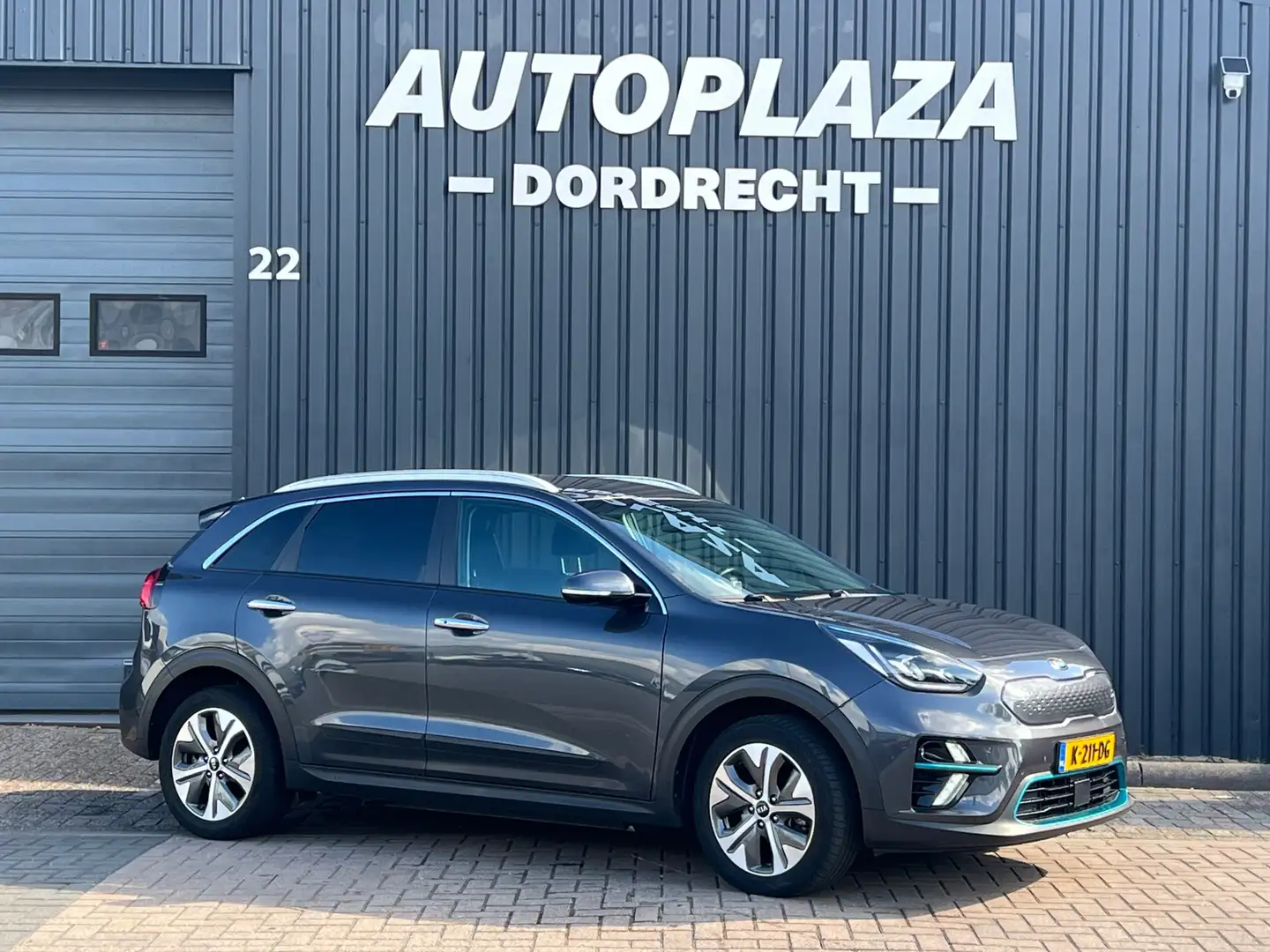 Kia e-Niro ExecutiveLine 64 kWh SOH 100%/ACC/JBL/CAMERA Grau - 2