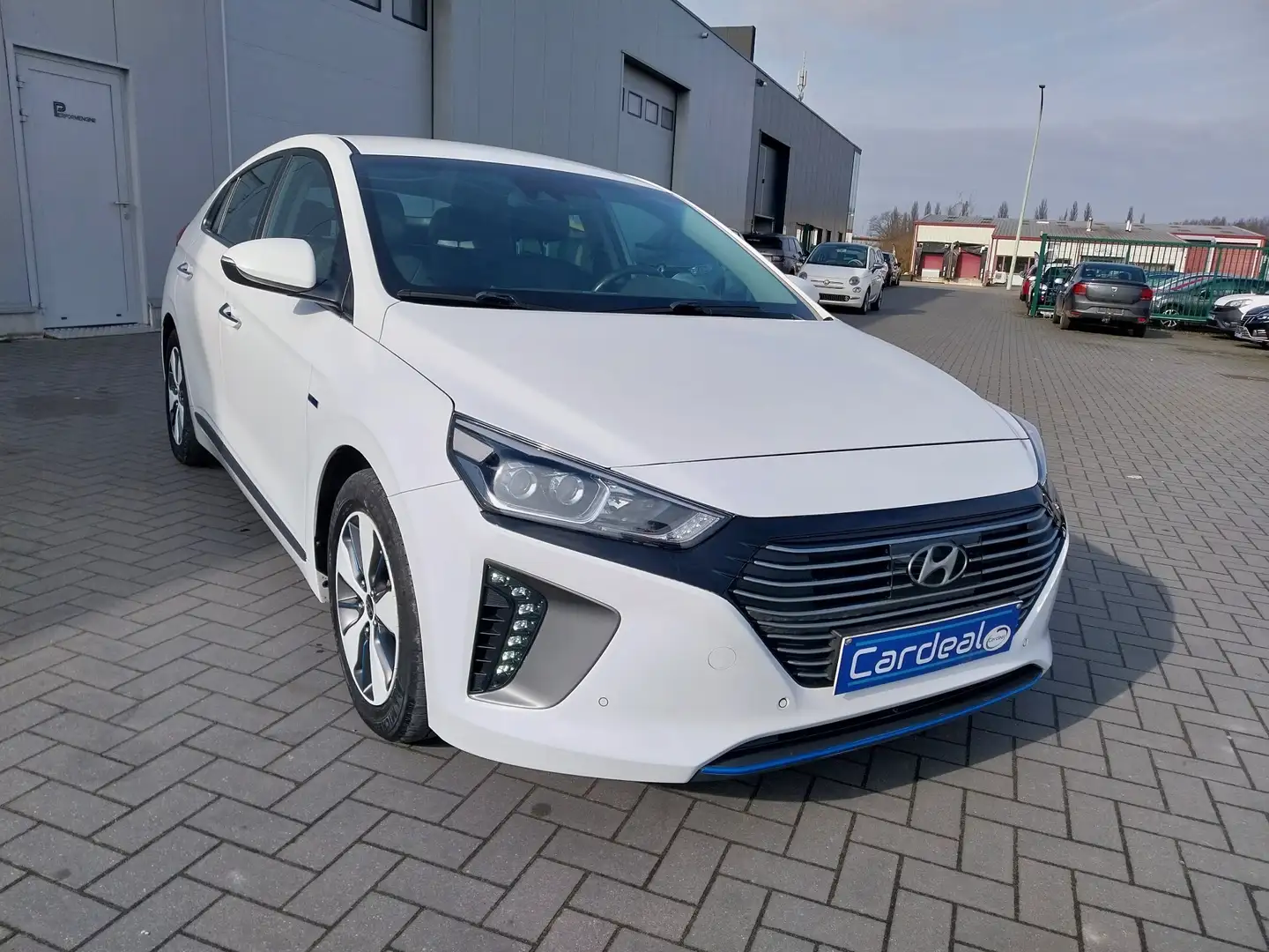 Hyundai IONIQ E-Ioniq 28 kWh Executive/CUIR/CAR-PLAY/CAMERA/ Wit - 1