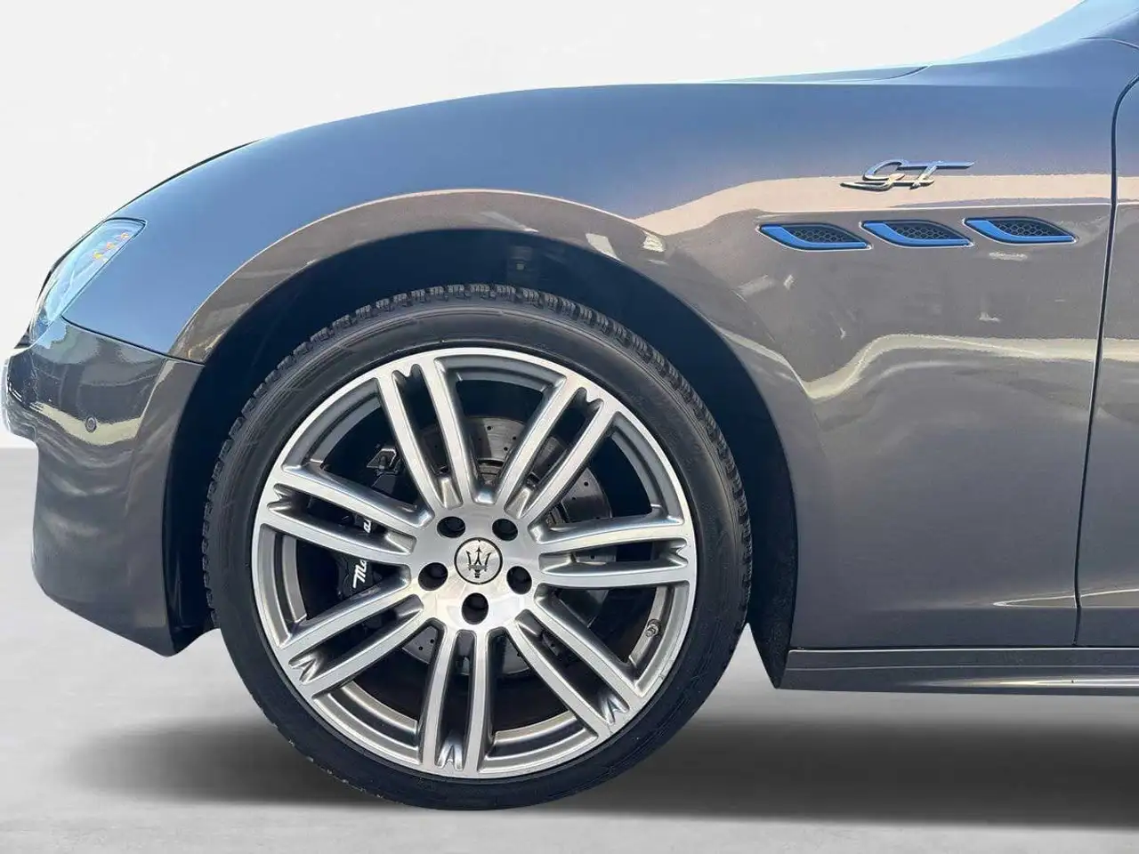 Maserati Ghibli 2024 — фото 9