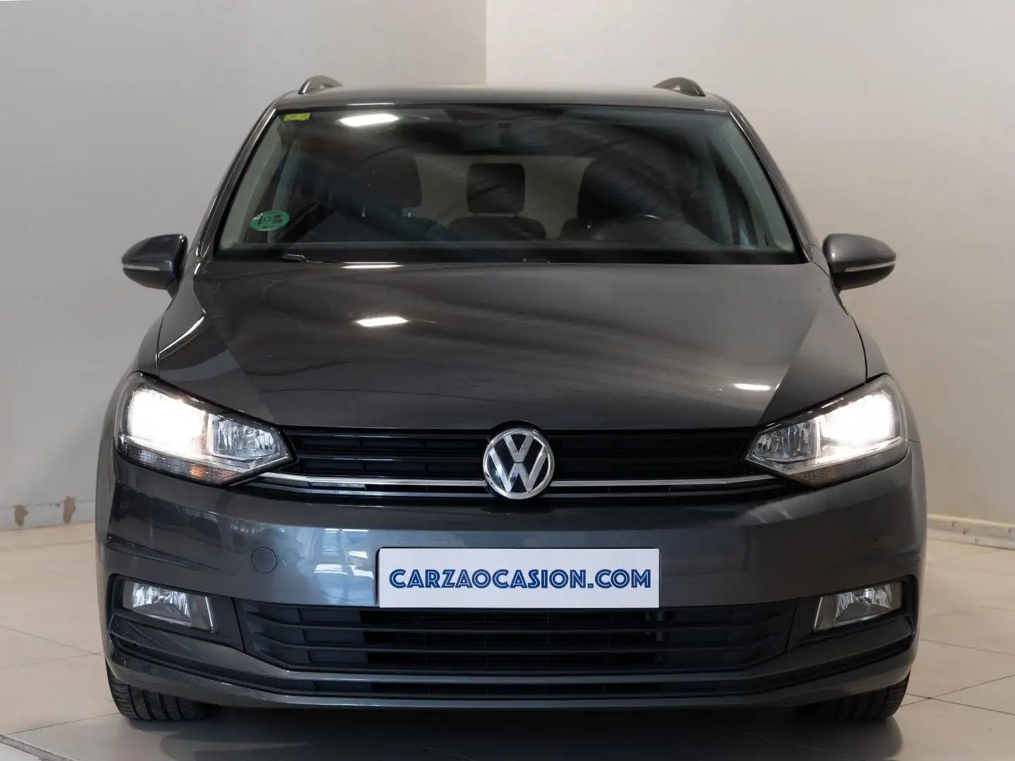Volkswagen Touran 1.6TDI Business Edition 85kW Gris - 2