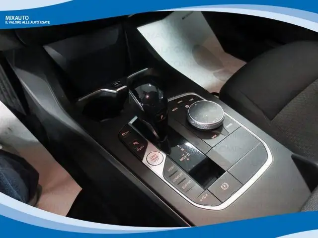 BMW 1 Series view 8