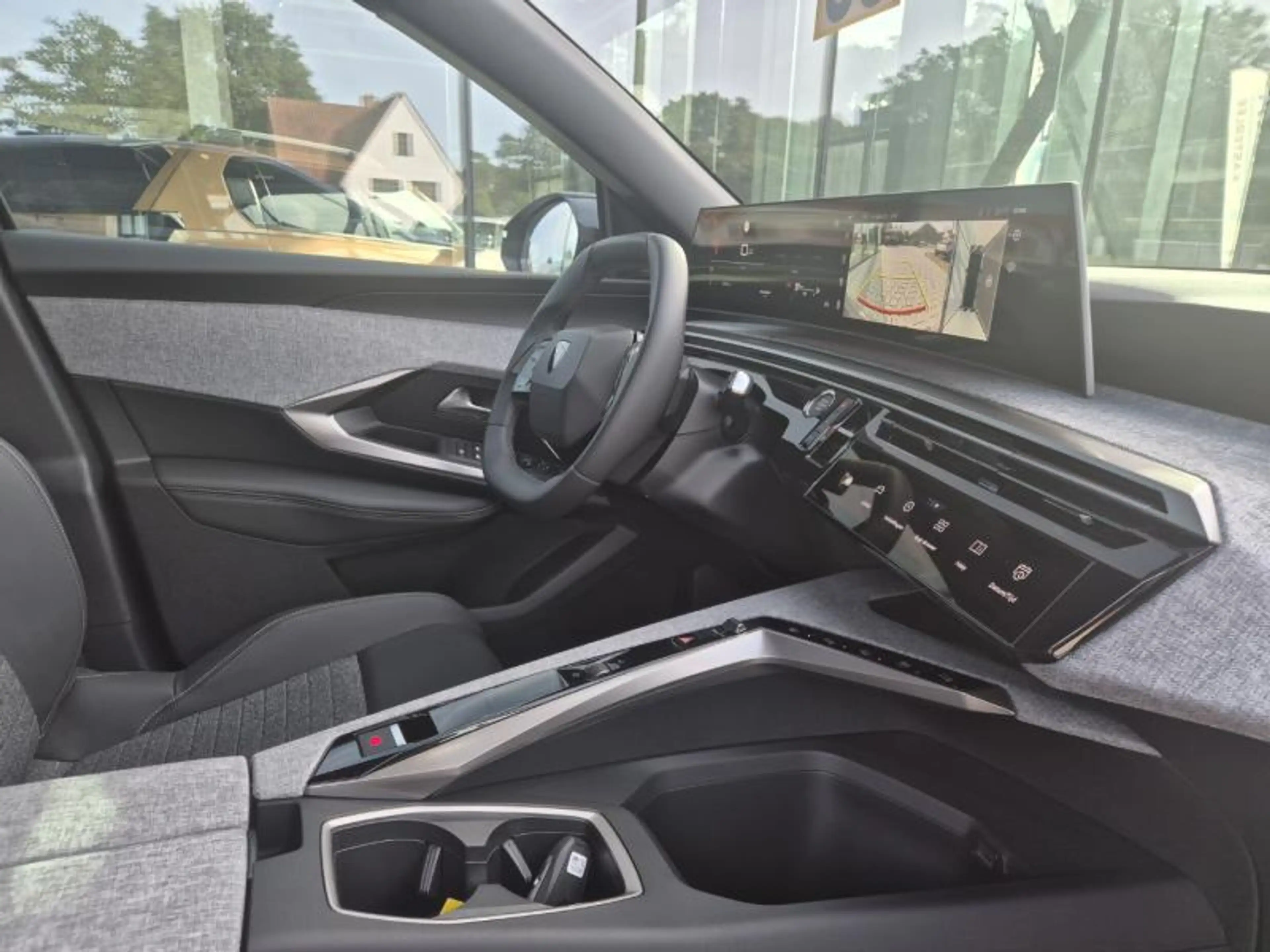 Peugeot 3008 MHEV/NAVI/KEYLESS/CAMERA 360 ALLURE — photo 2